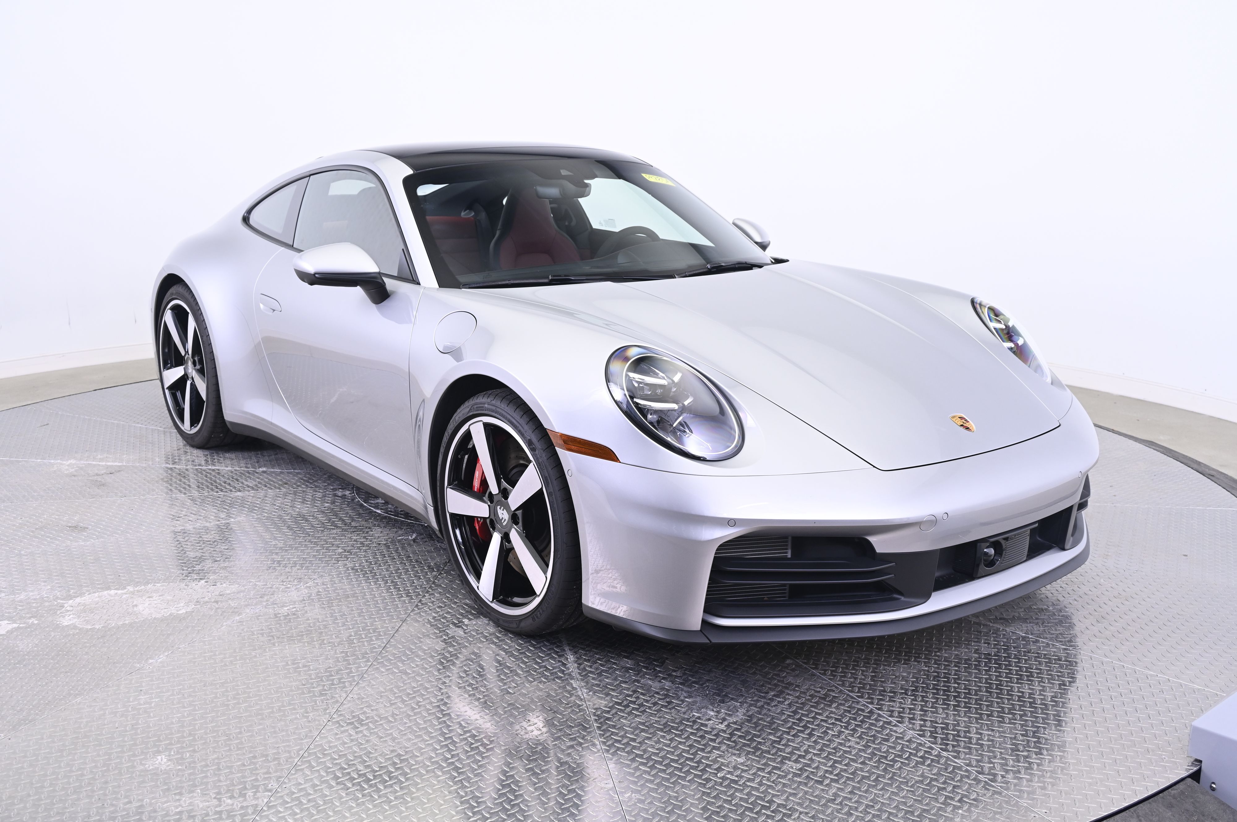 Thumbnail: 2025 Porsche 911 - 9