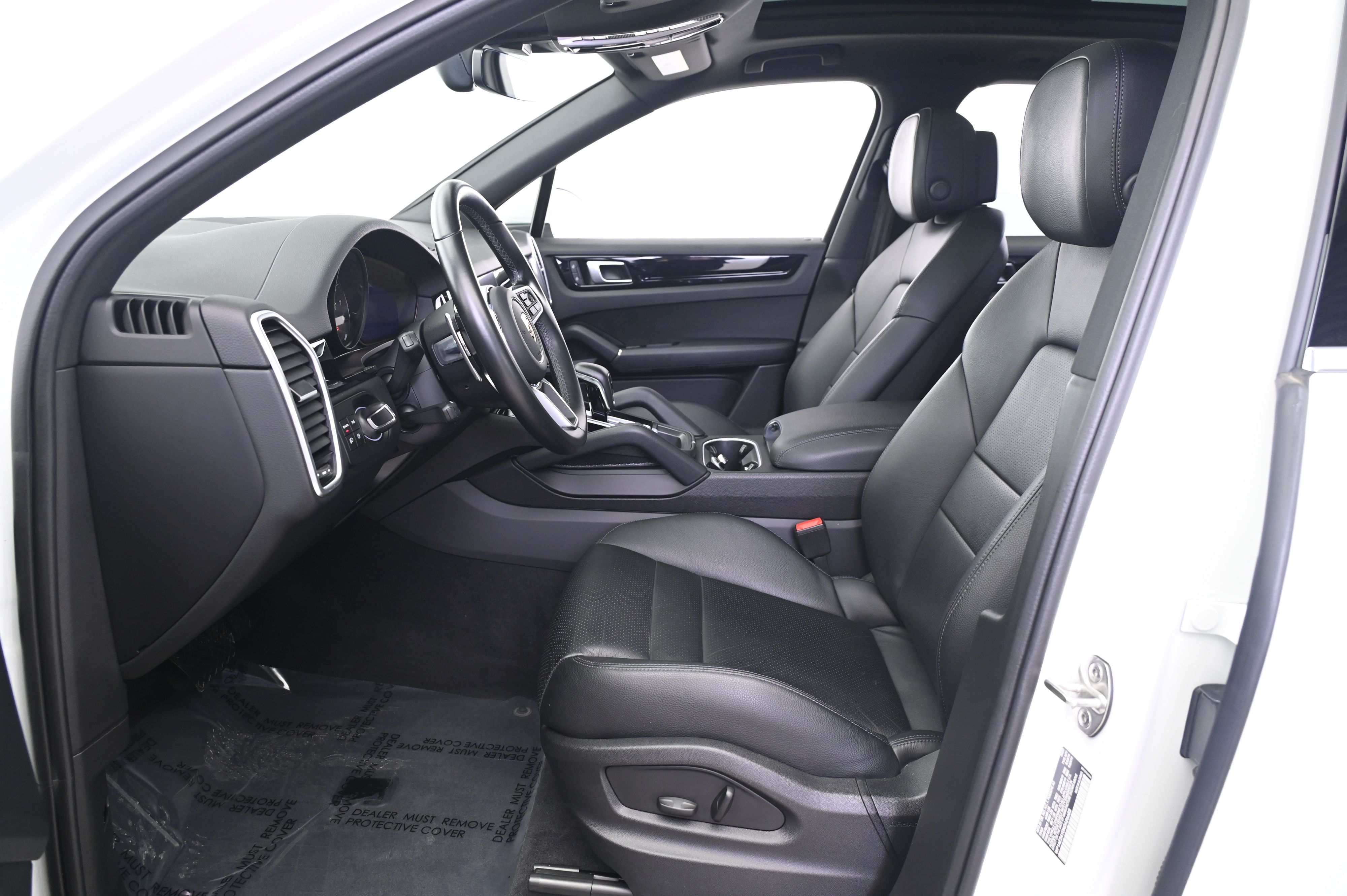 Thumbnail: 2022 Porsche Cayenne - 29