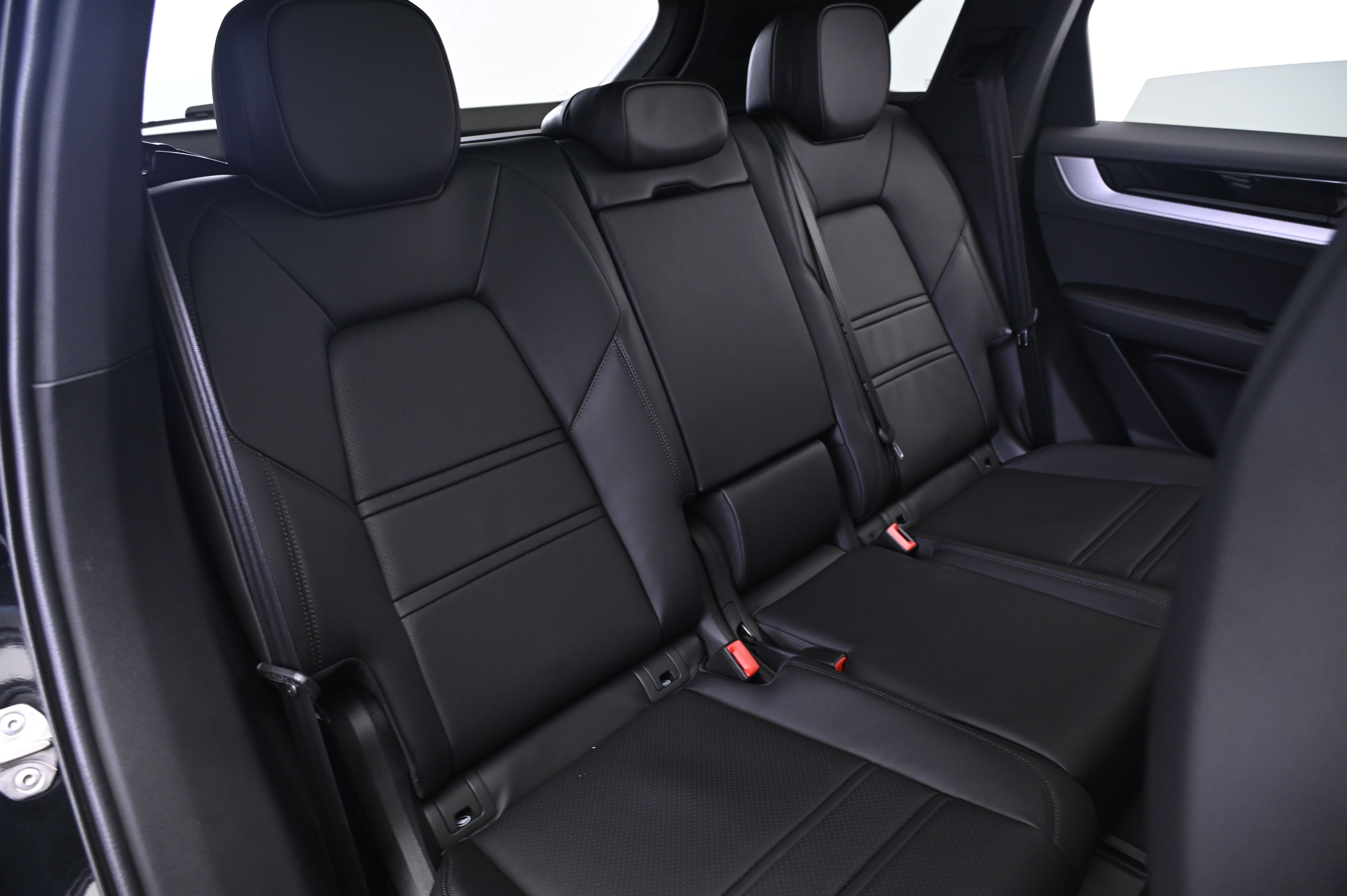 Thumbnail: 2026 Porsche Cayenne - 19