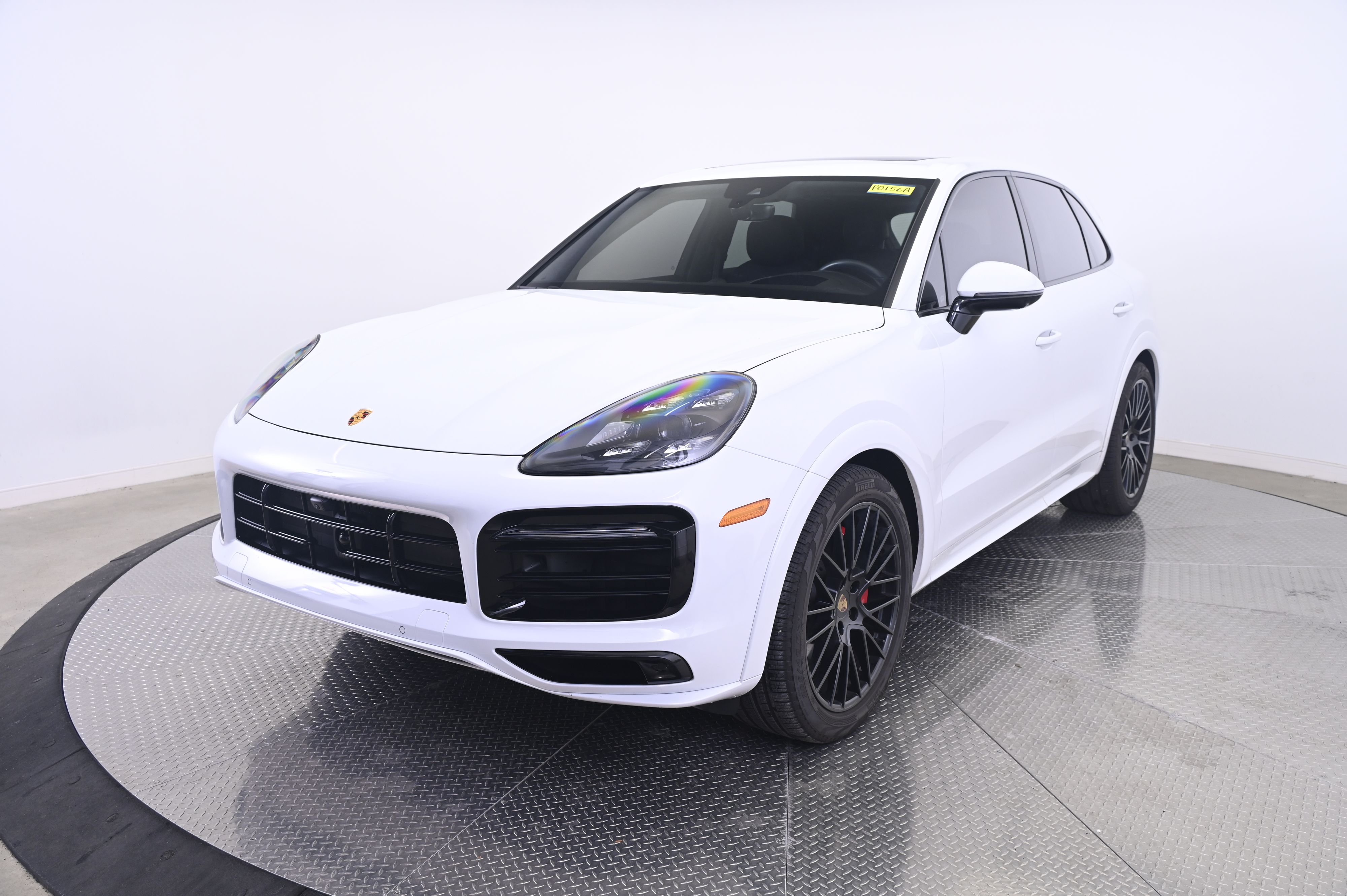 Thumbnail: 2023 Porsche Cayenne - 1