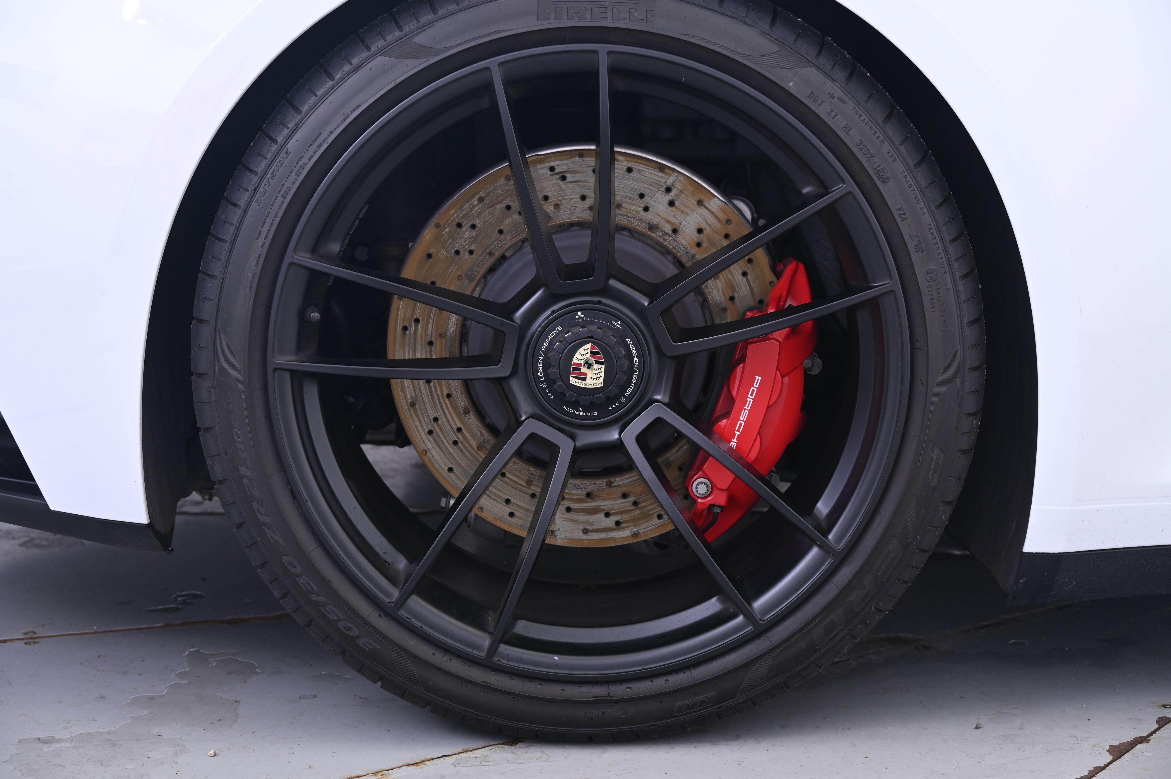 Thumbnail: 2022 Porsche 911 - 16