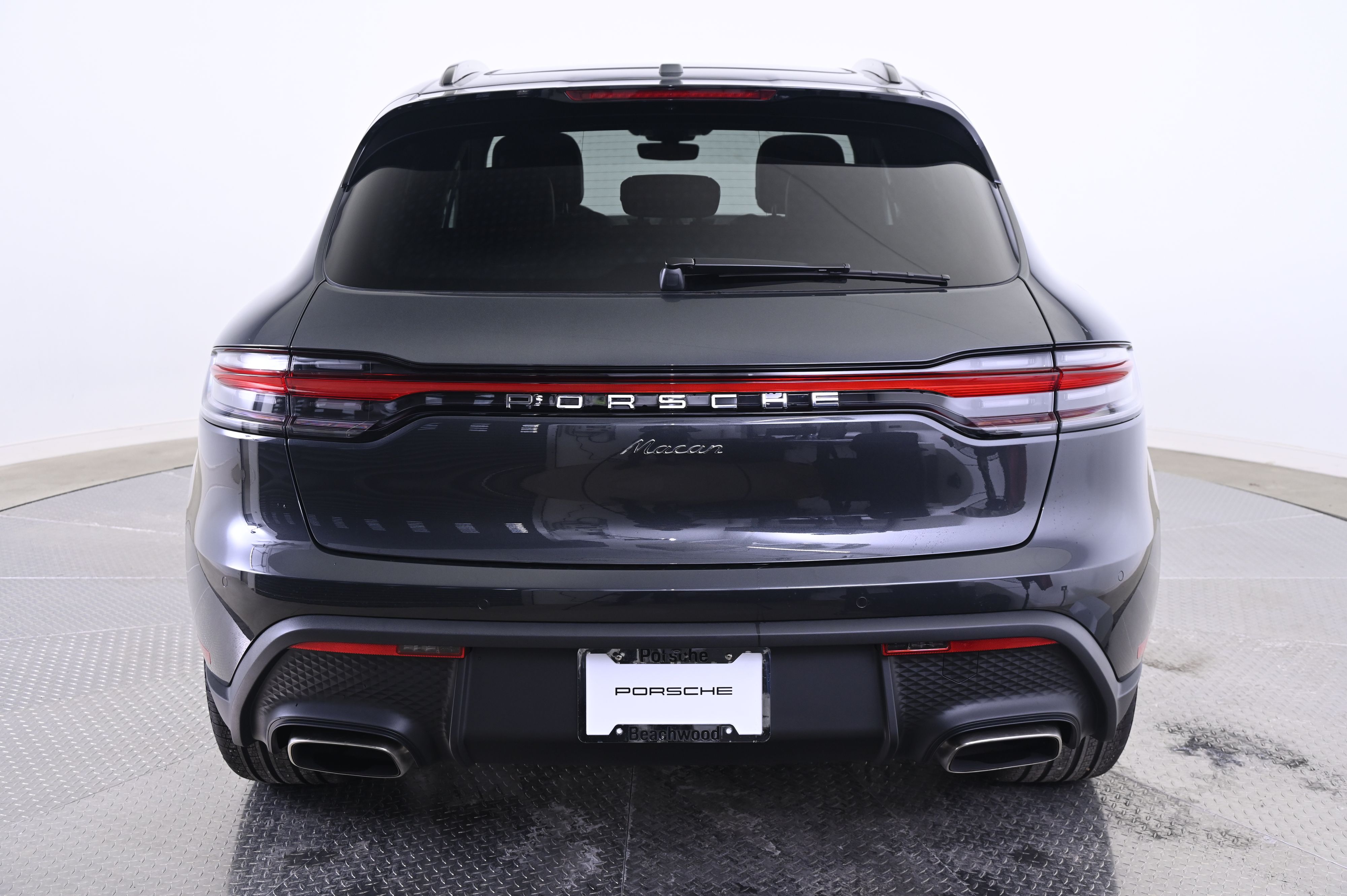 Thumbnail: 2026 Porsche Macan - 6