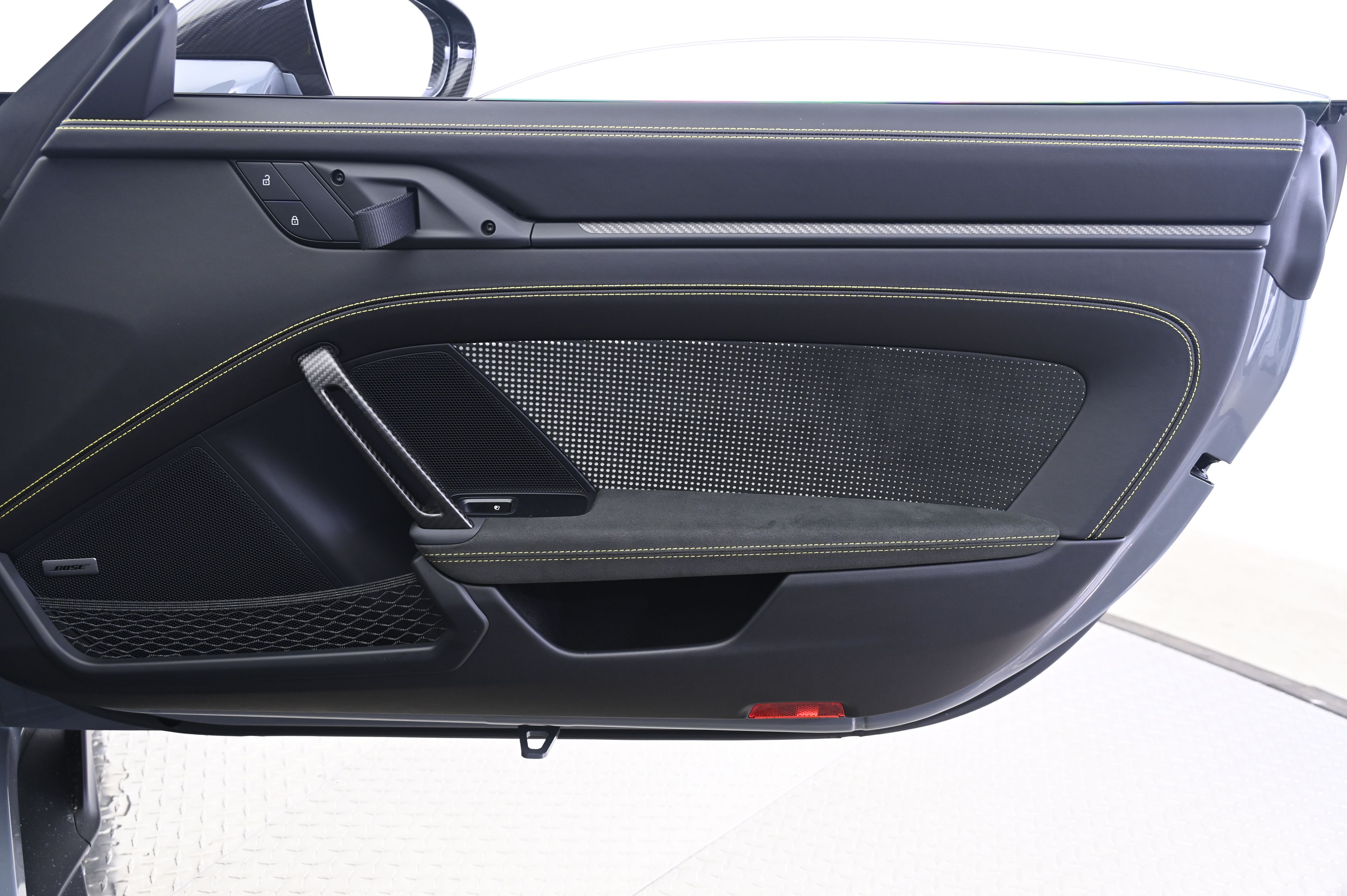 Thumbnail: 2024 Porsche 911 - 15