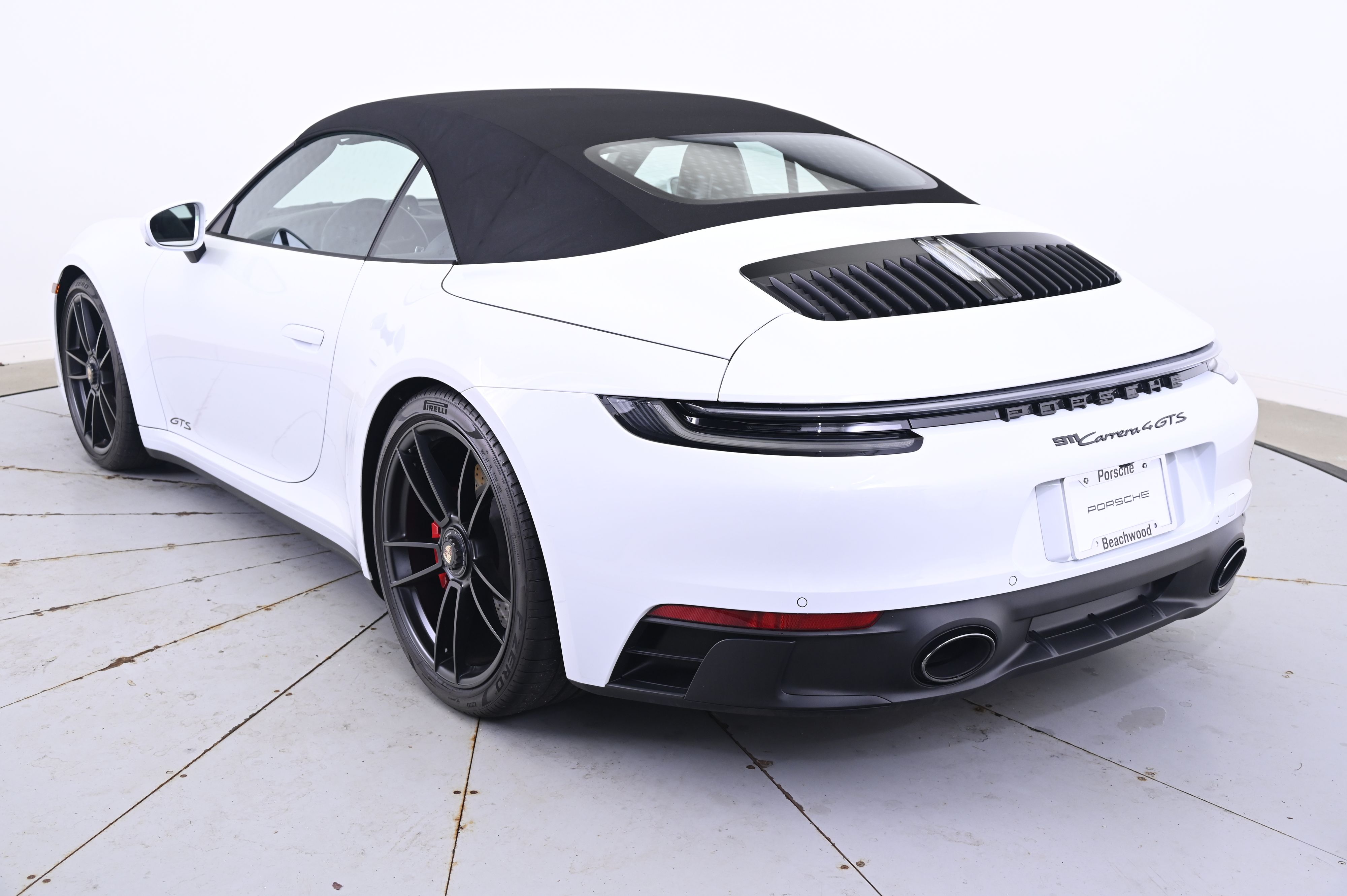 Thumbnail: 2022 Porsche 911 - 13