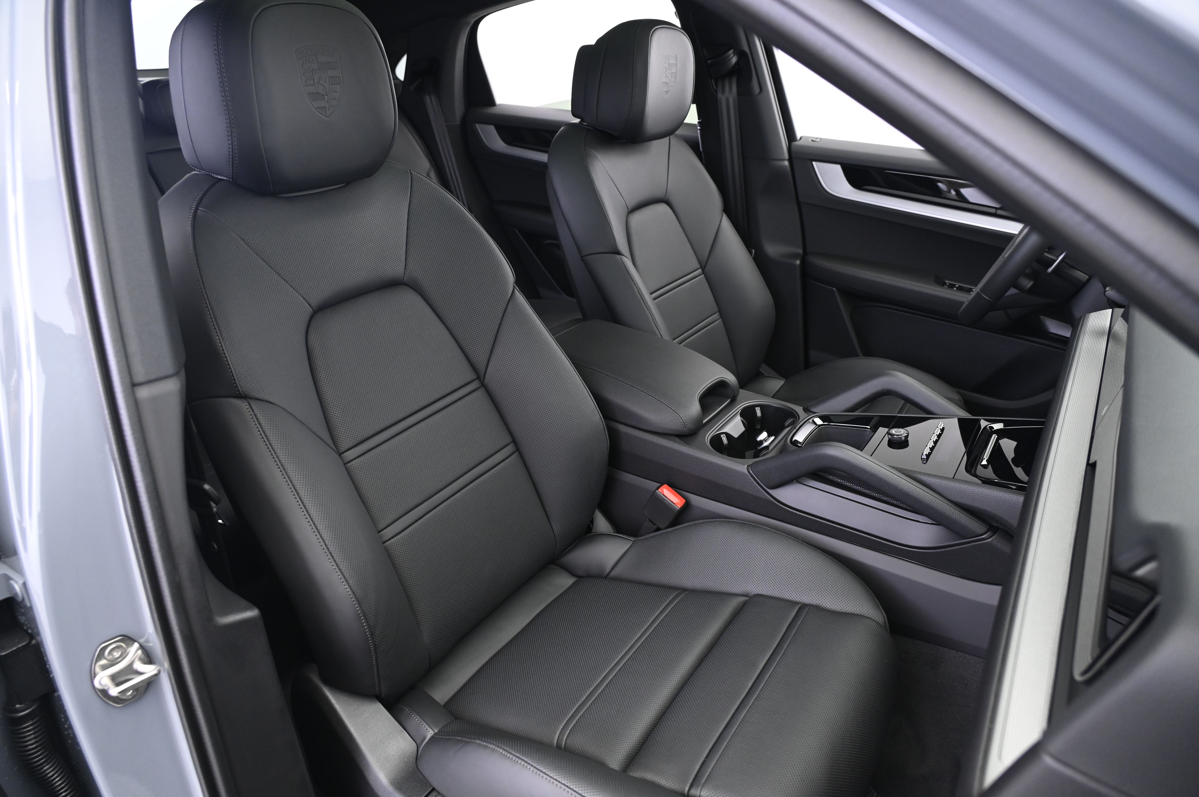 Thumbnail: 2026 Porsche  - 24