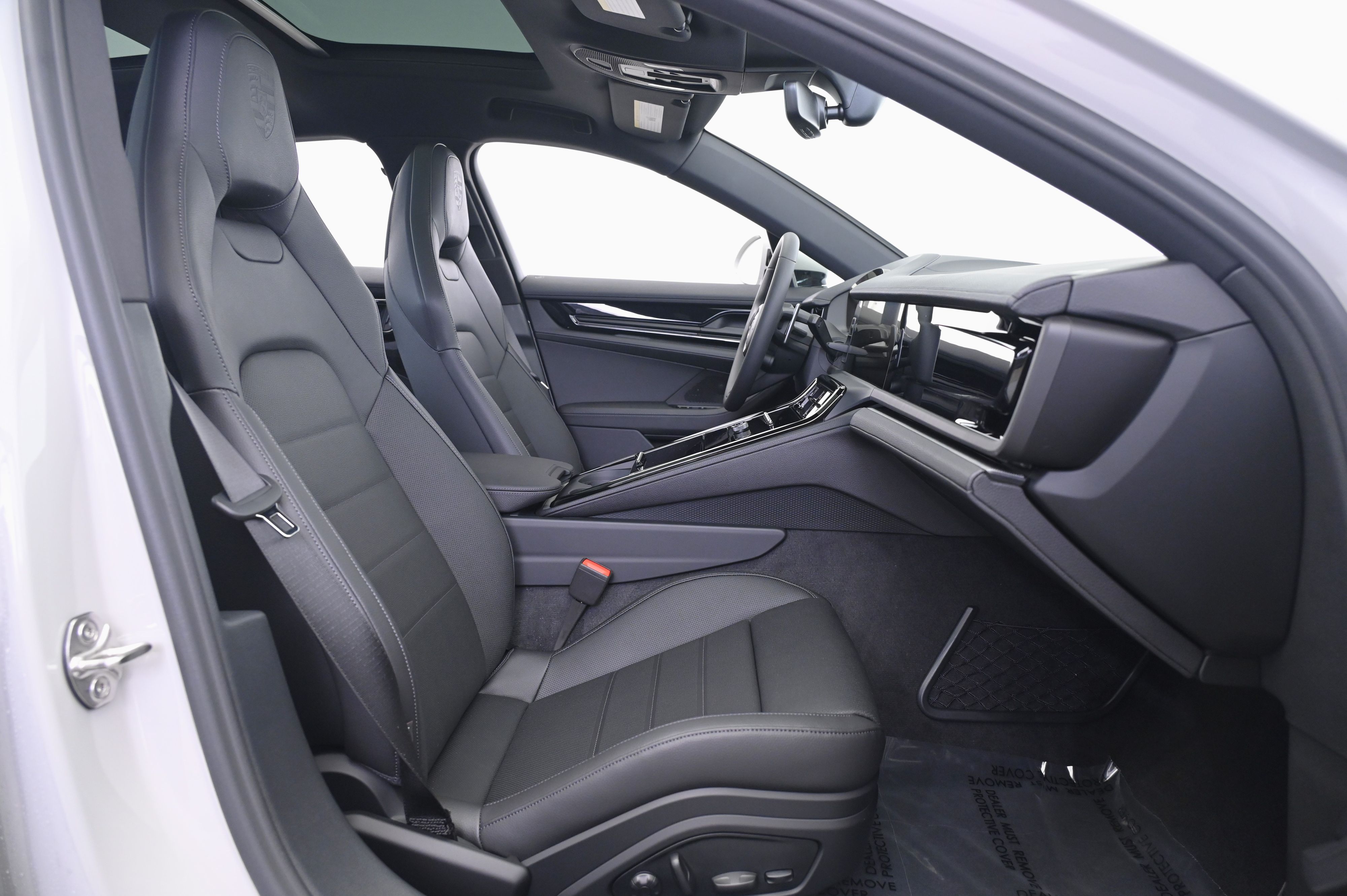 Thumbnail: 2026 Porsche Panamera - 23