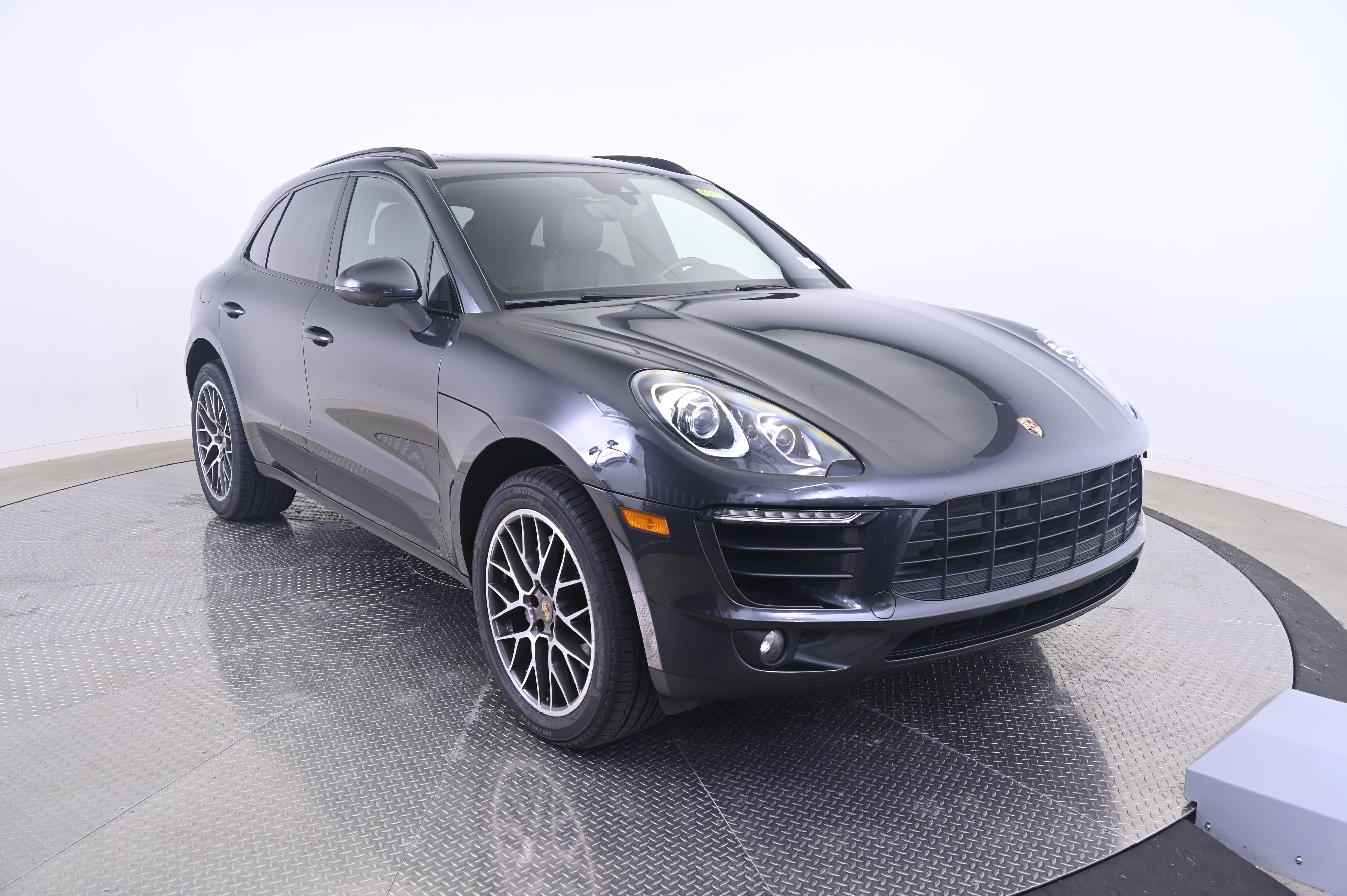 Thumbnail: 2018 Porsche Macan - 9