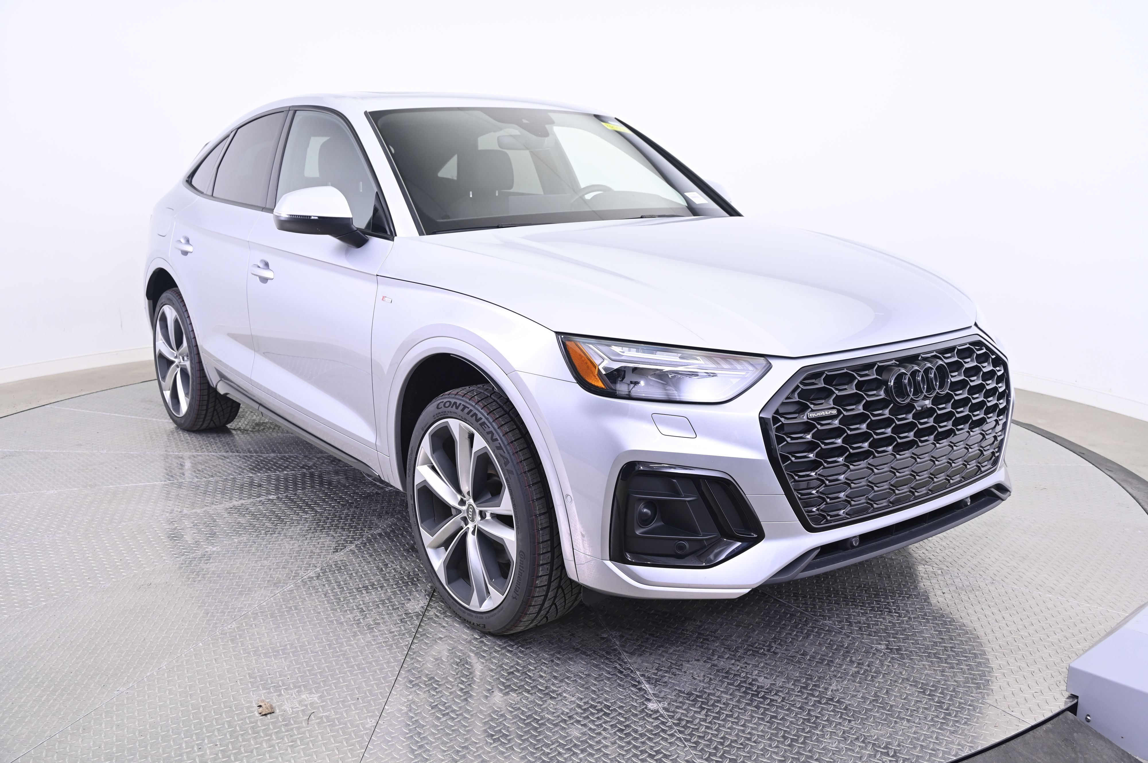 Thumbnail: 2023 Audi Q5 - 9