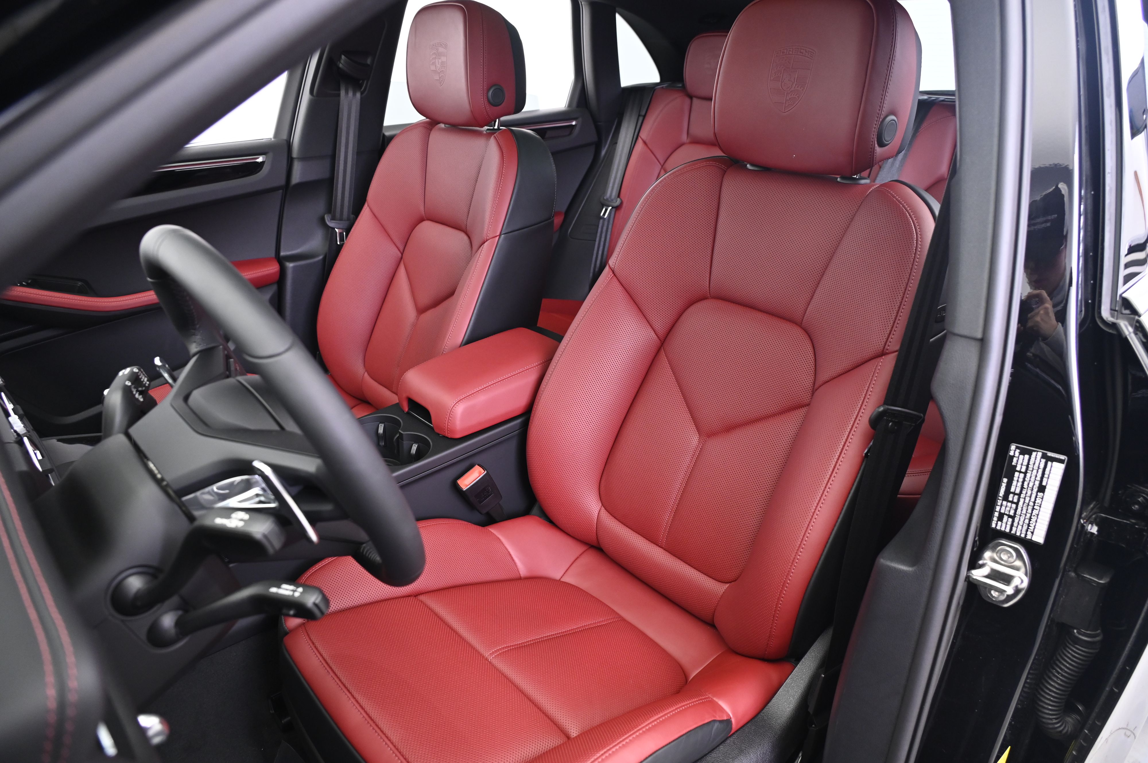 Thumbnail: 2025 Porsche Macan - 5