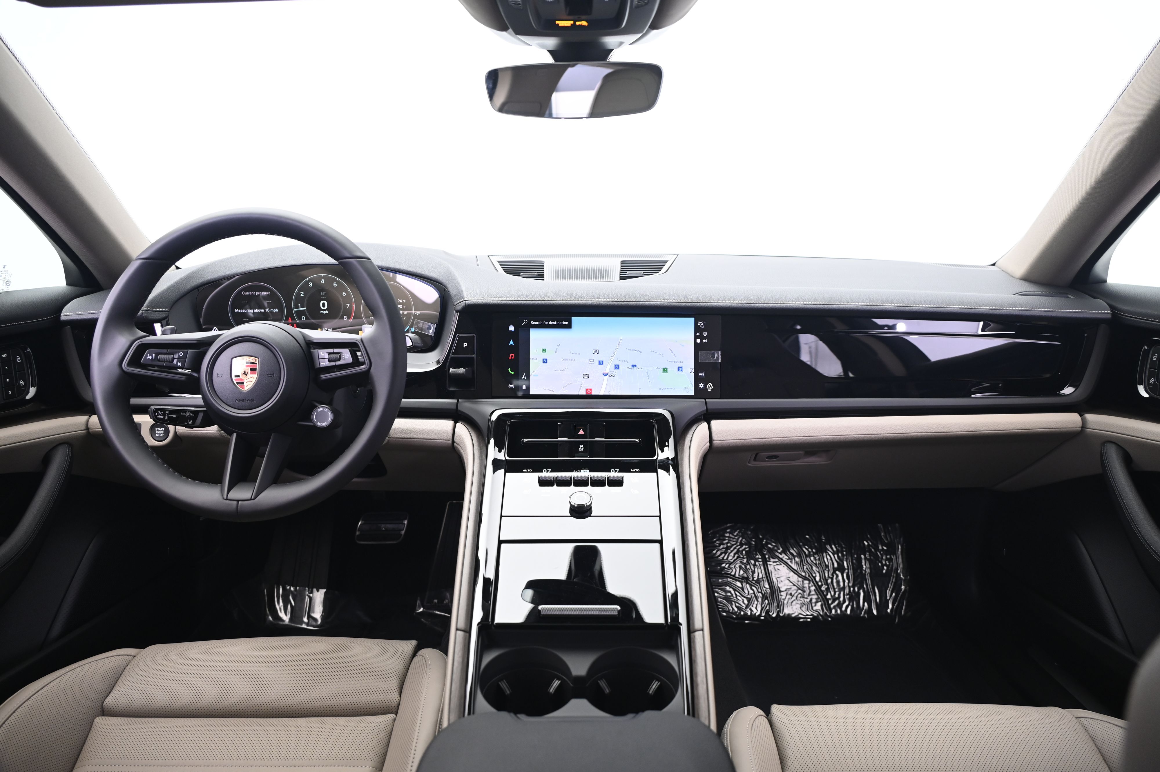 Thumbnail: 2026 Porsche Panamera - 31