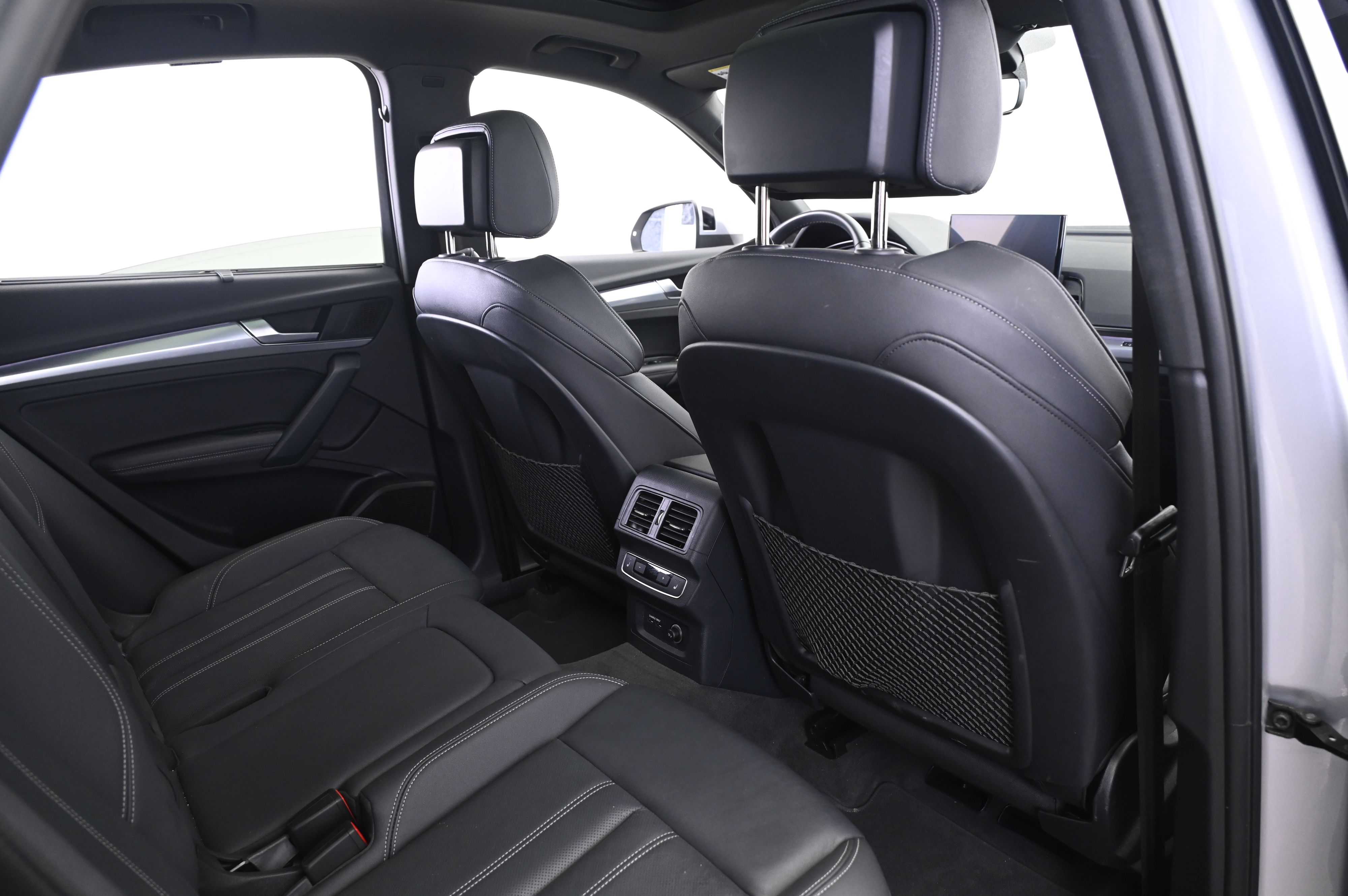 Thumbnail: 2023 Audi Q5 - 17