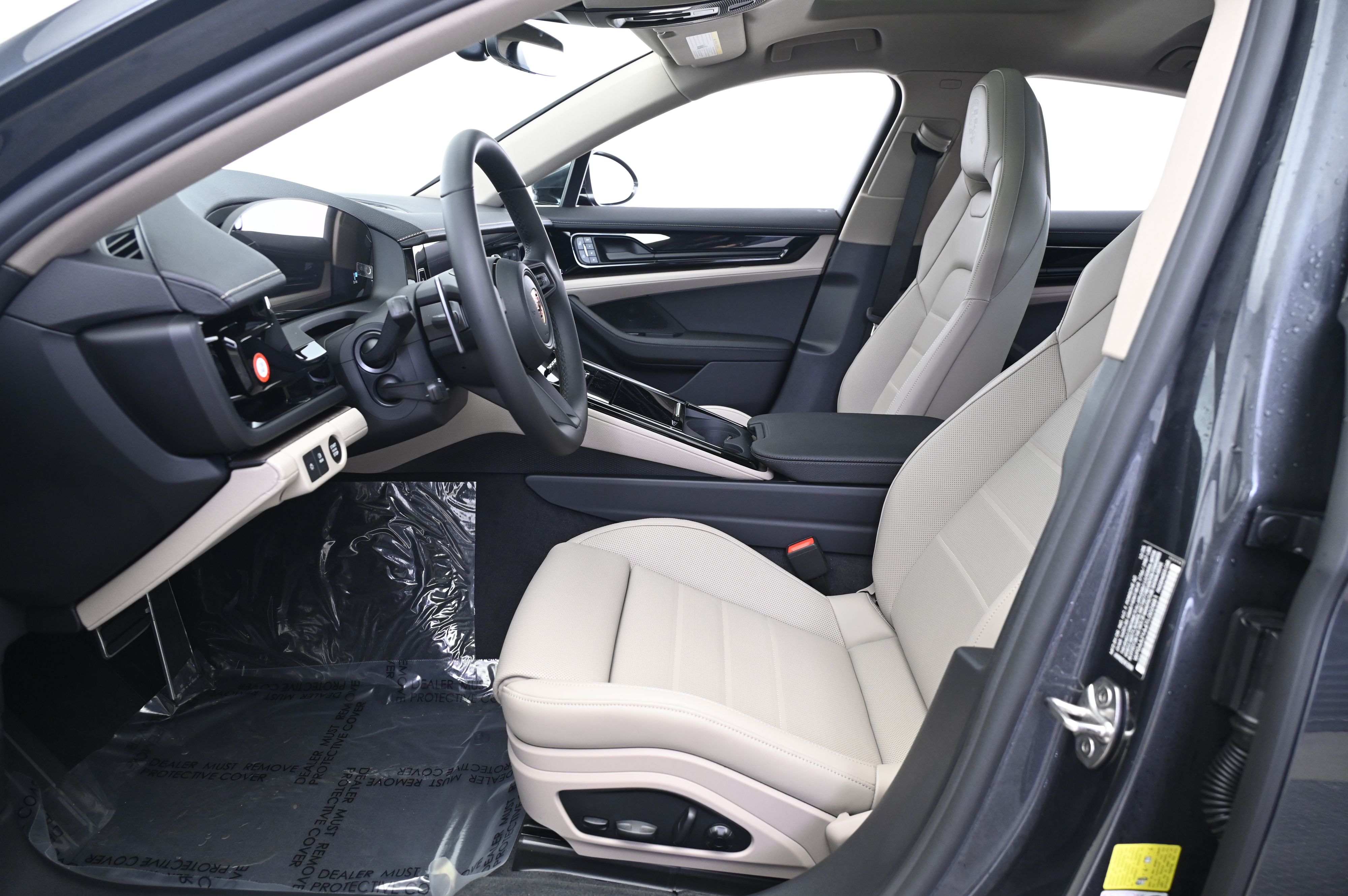 Thumbnail: 2026 Porsche Panamera - 29