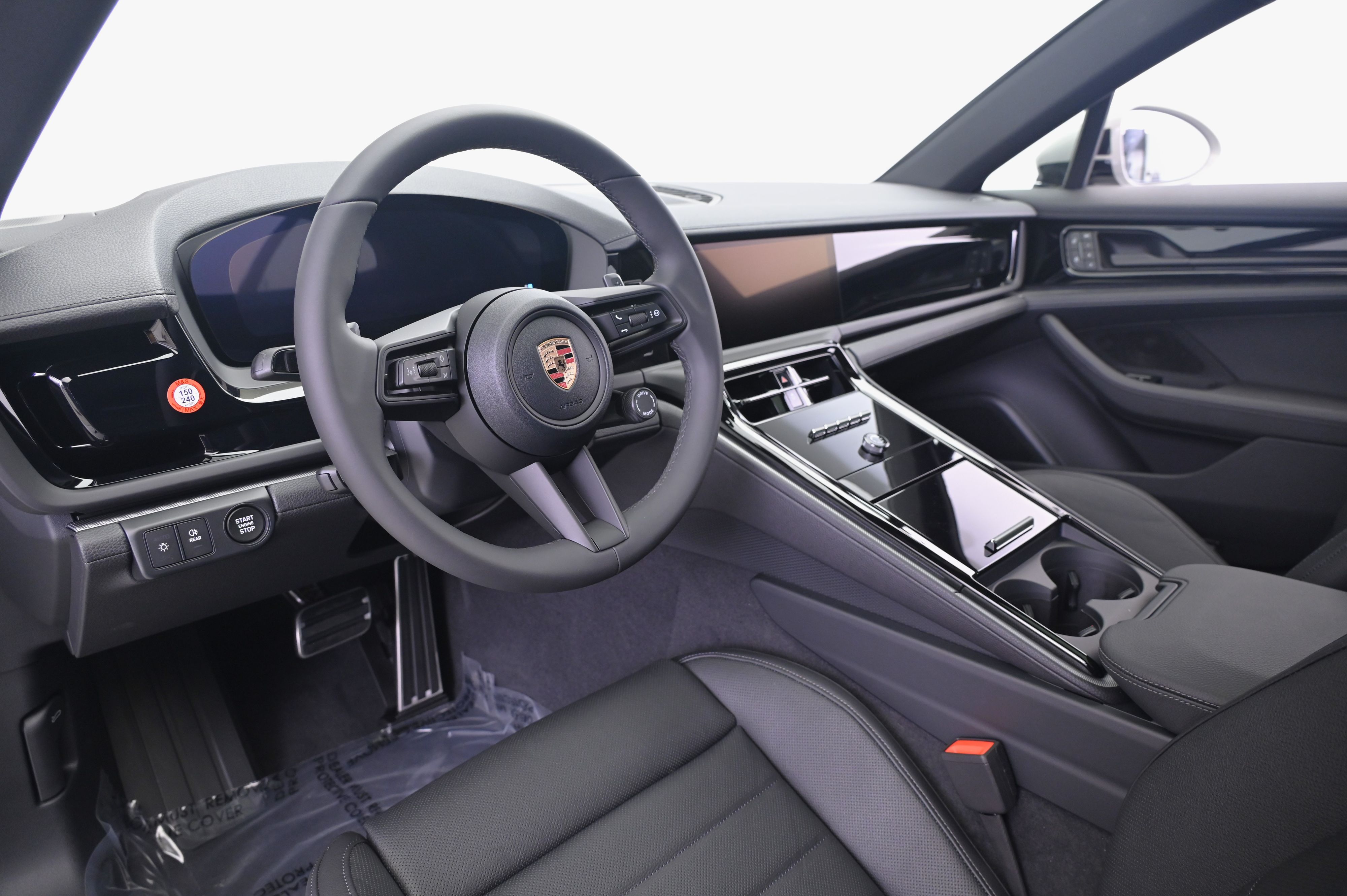 Thumbnail: 2026 Porsche Panamera - 4