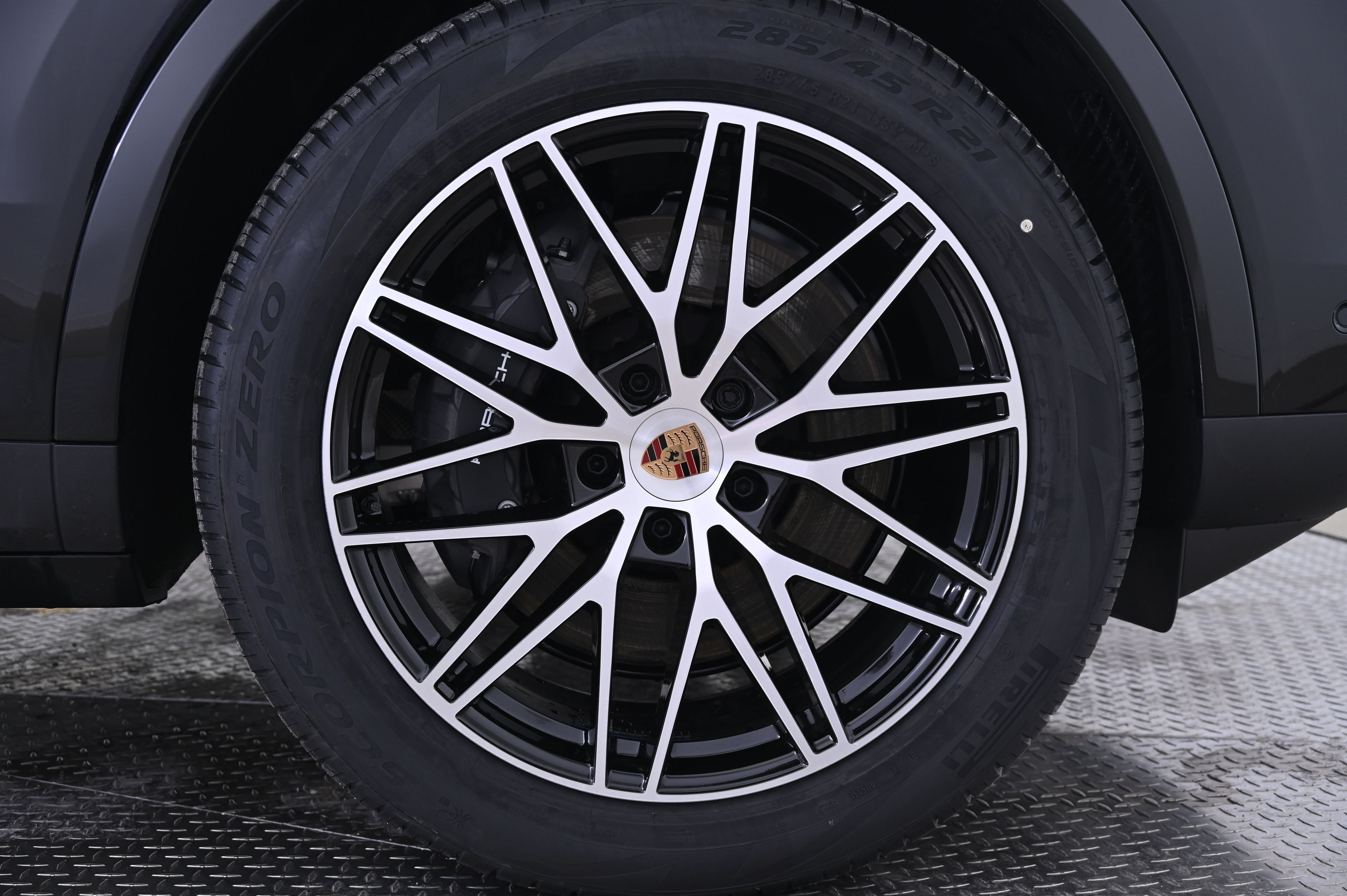 Thumbnail: 2026 Porsche Cayenne - 14