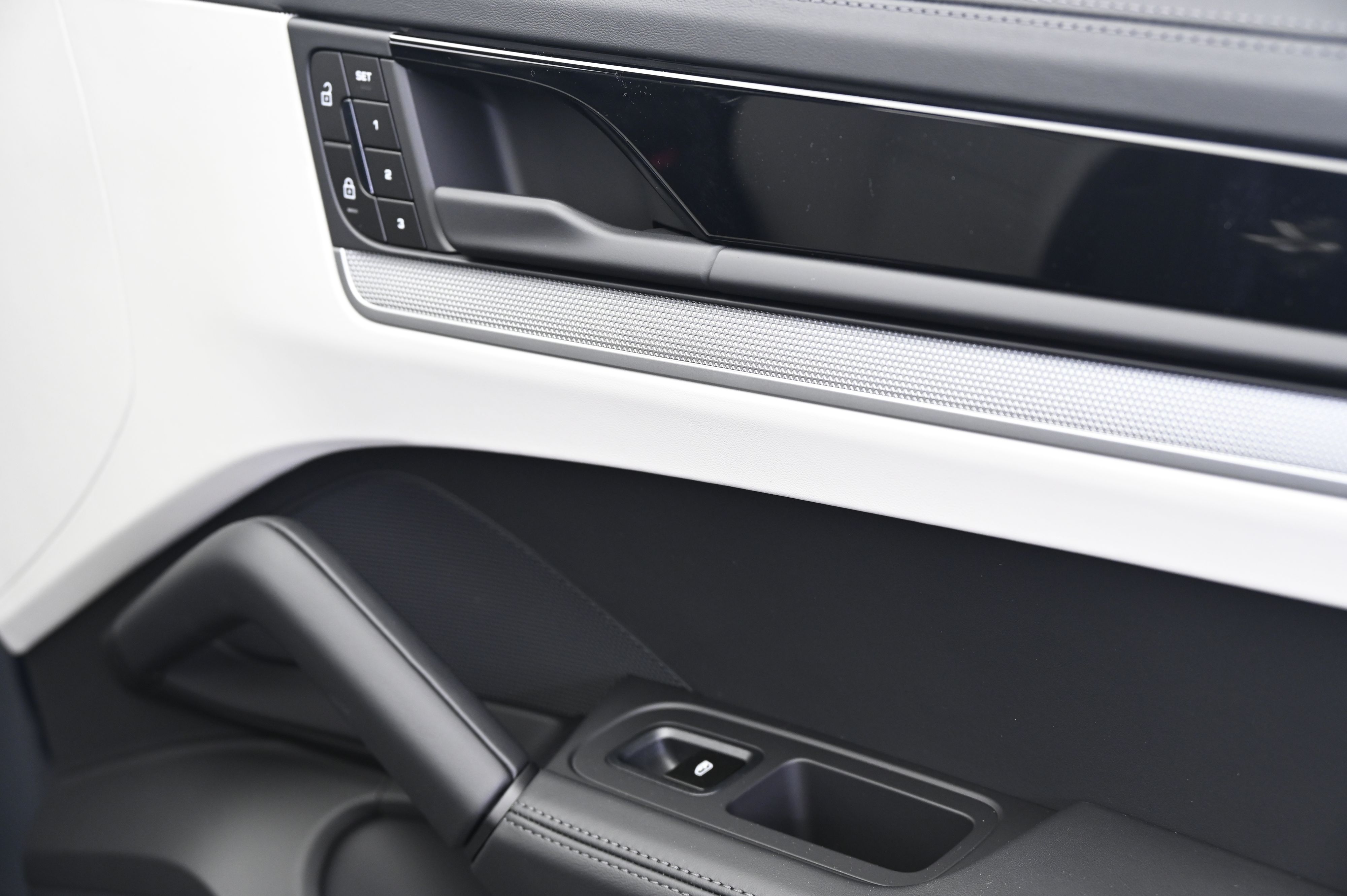 Thumbnail: 2026 Porsche  - 21