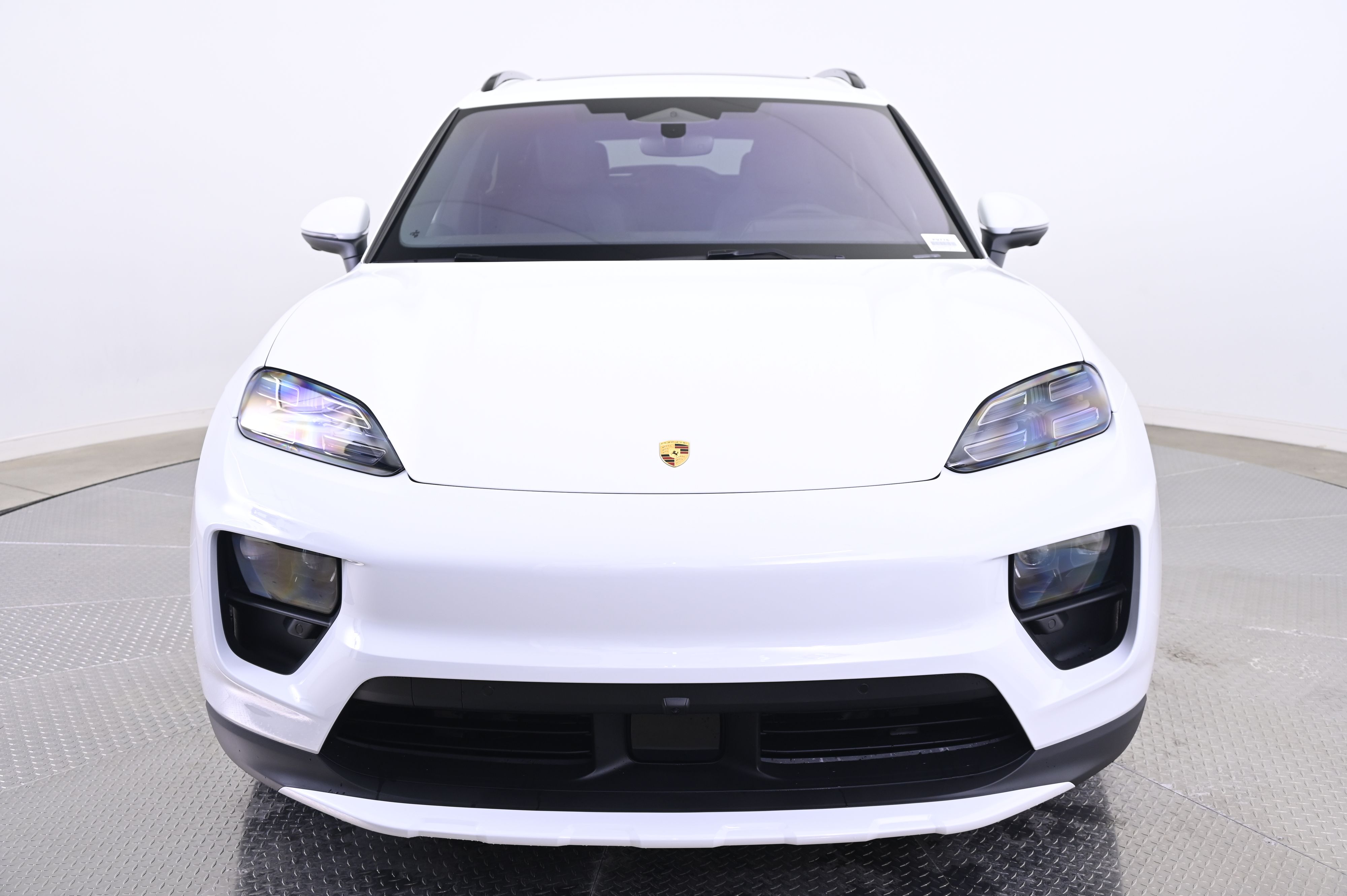 Thumbnail: 2025 Porsche Macan - 10