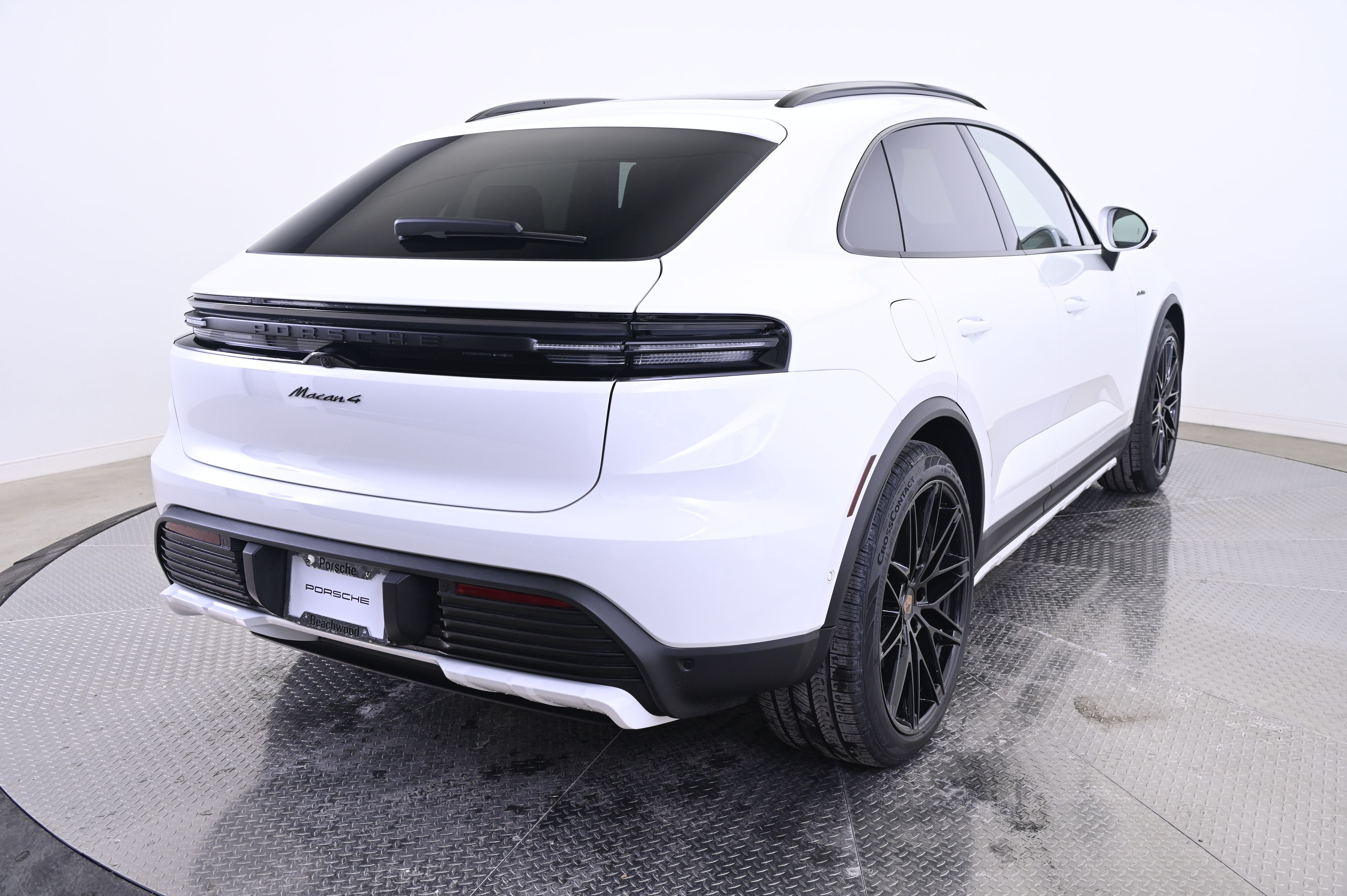 Thumbnail: 2025 Porsche Macan - 7