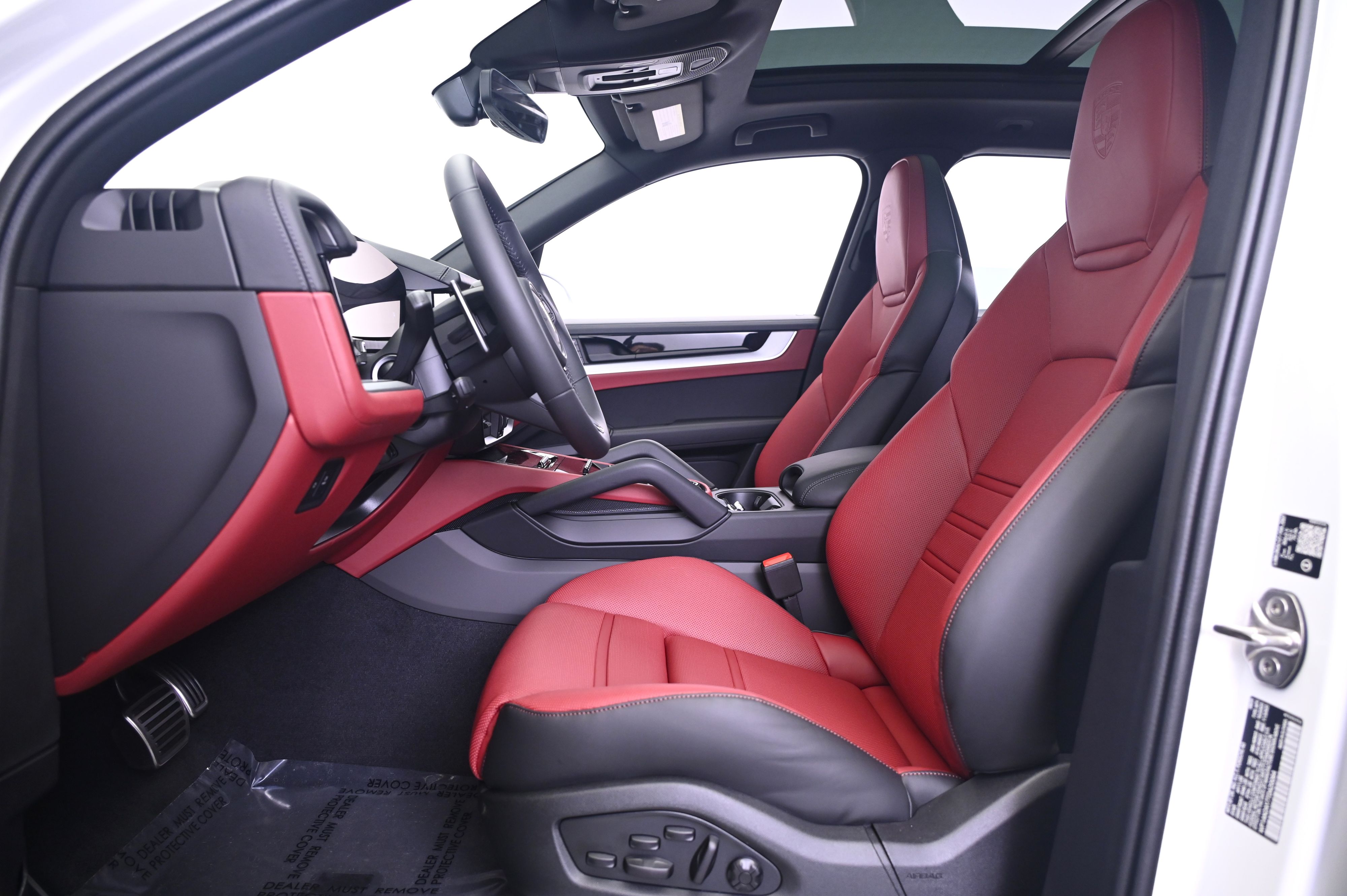 Thumbnail: 2026 Porsche Cayenne - 30