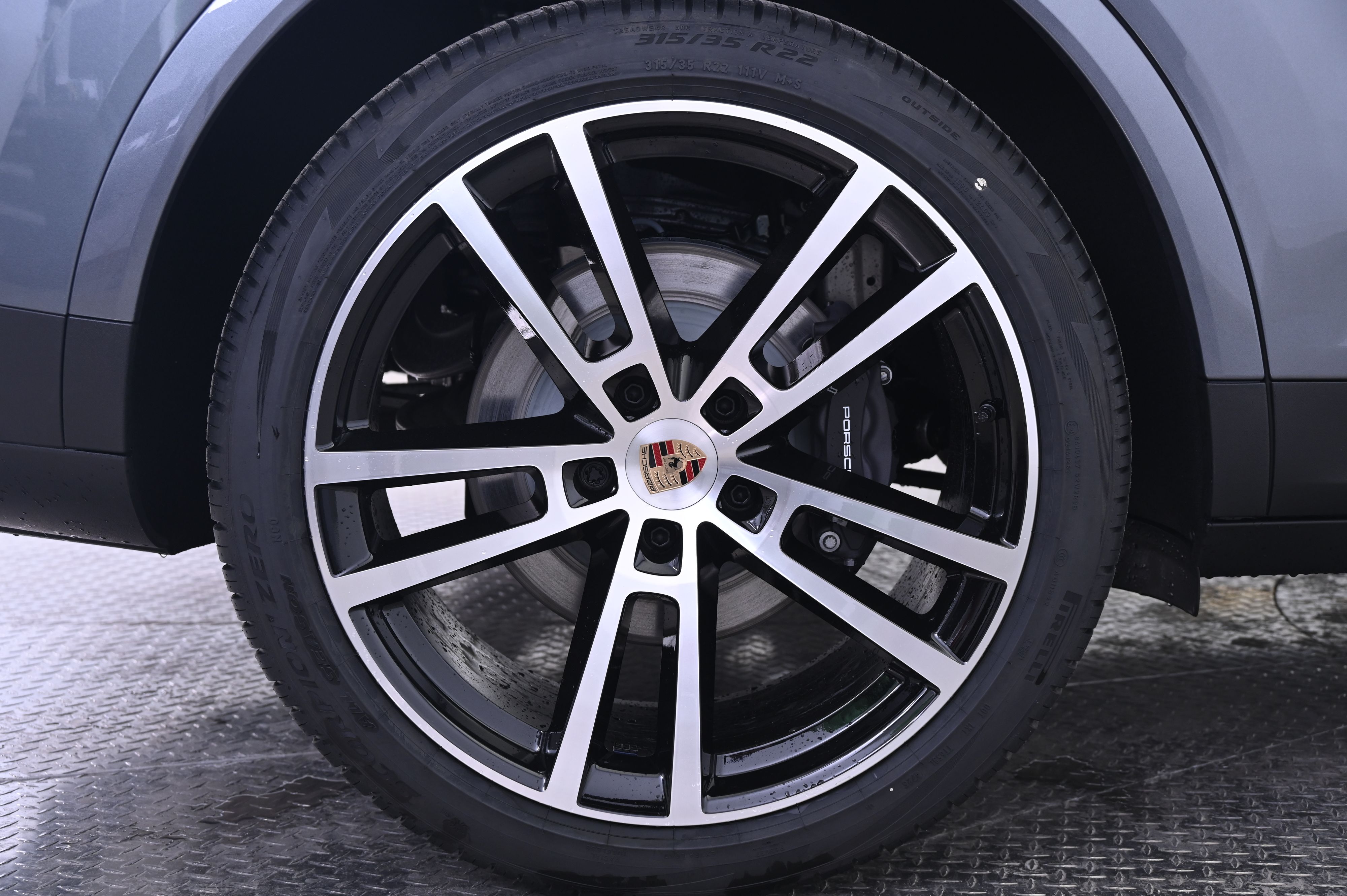 Thumbnail: 2026 Porsche Cayenne - 13