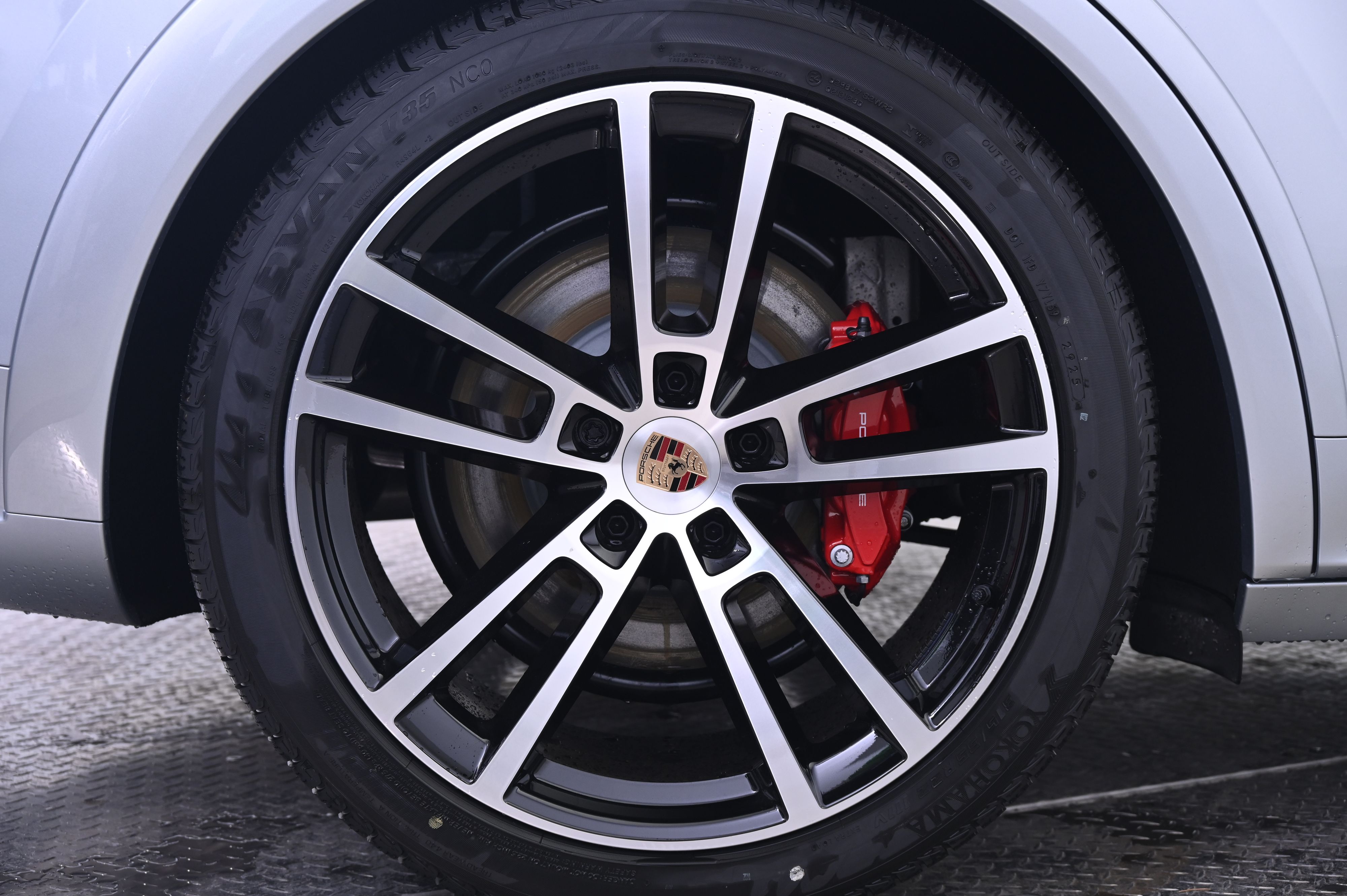 Thumbnail: 2026 Porsche Cayenne - 13