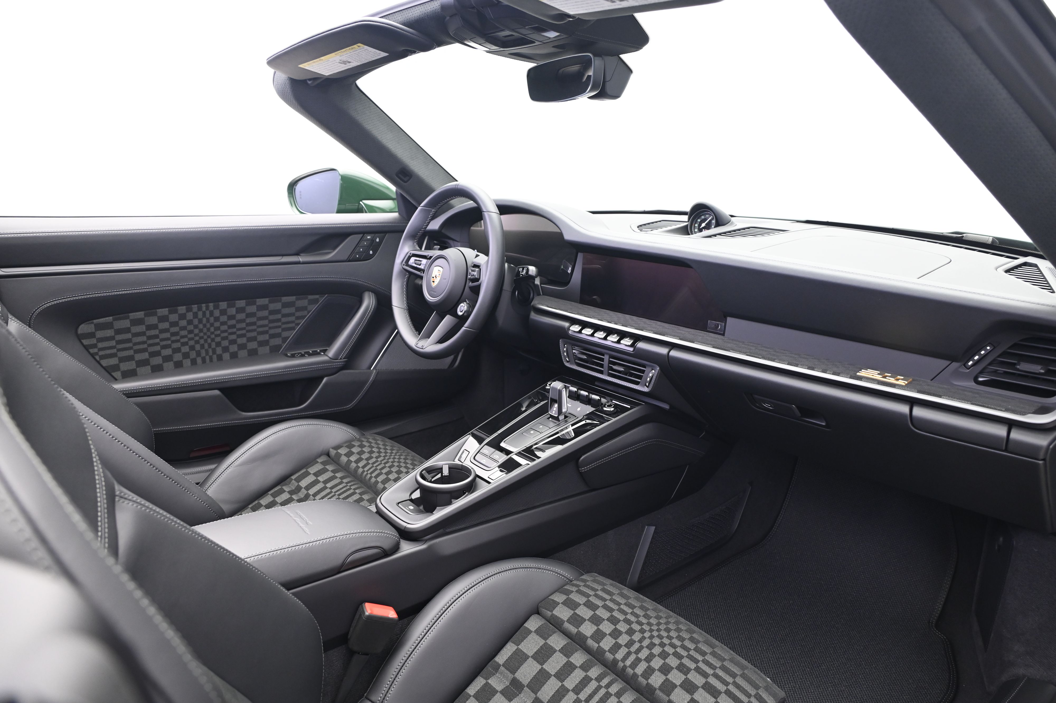 Thumbnail: 2026 Porsche 911 - 24