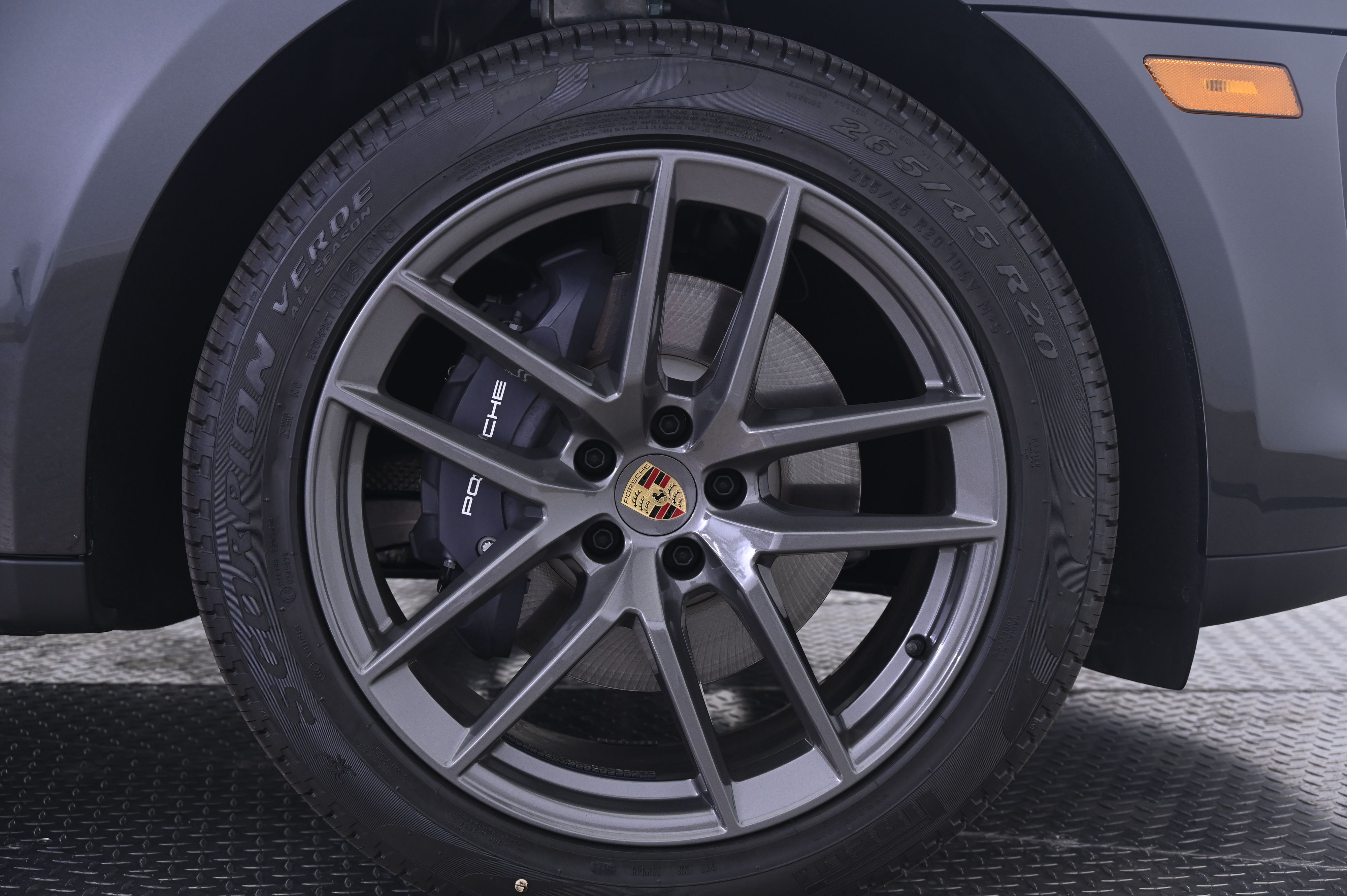 Thumbnail: 2026 Porsche Macan - 14