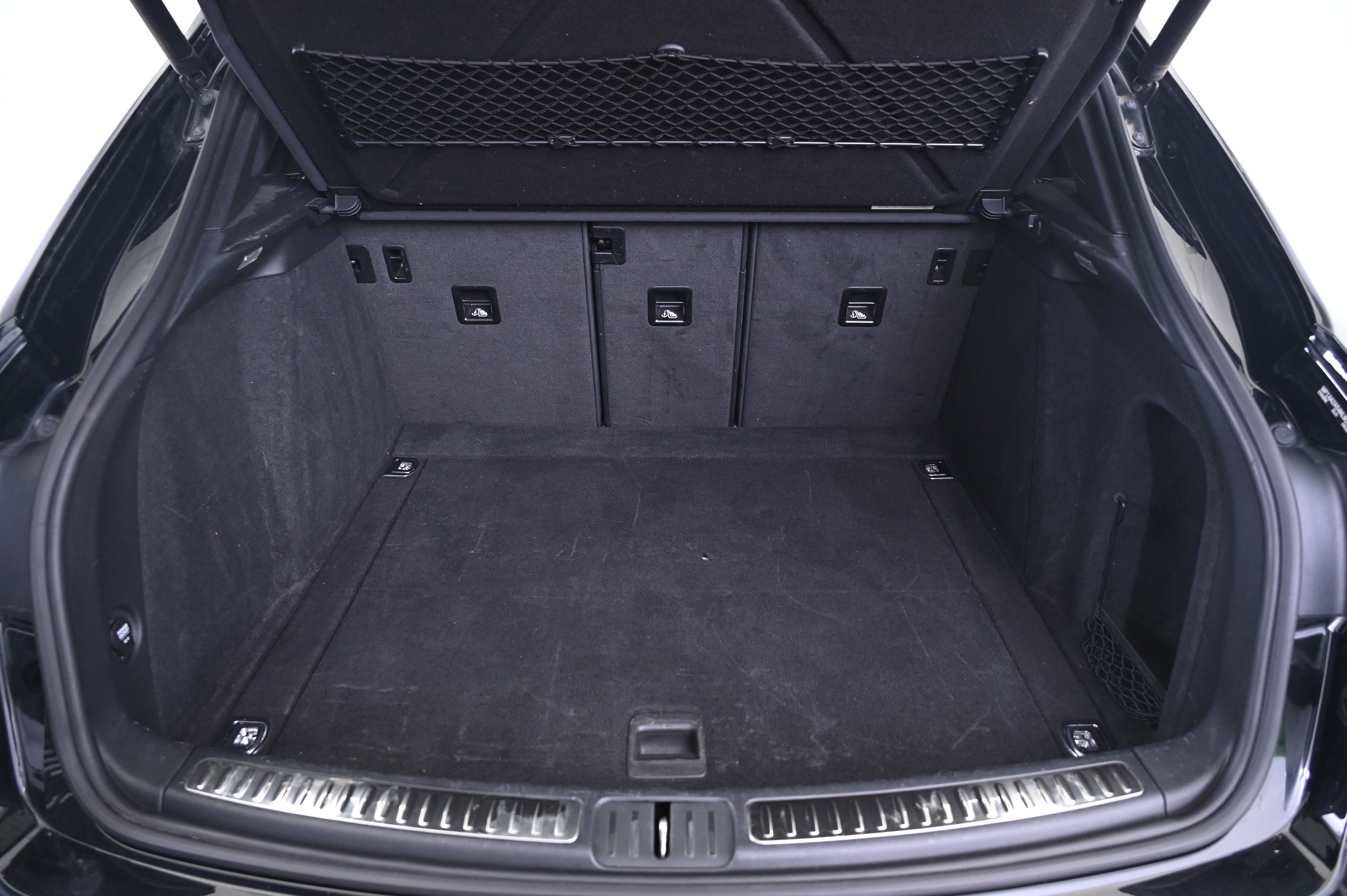 Thumbnail: 2019 Porsche Macan - 15