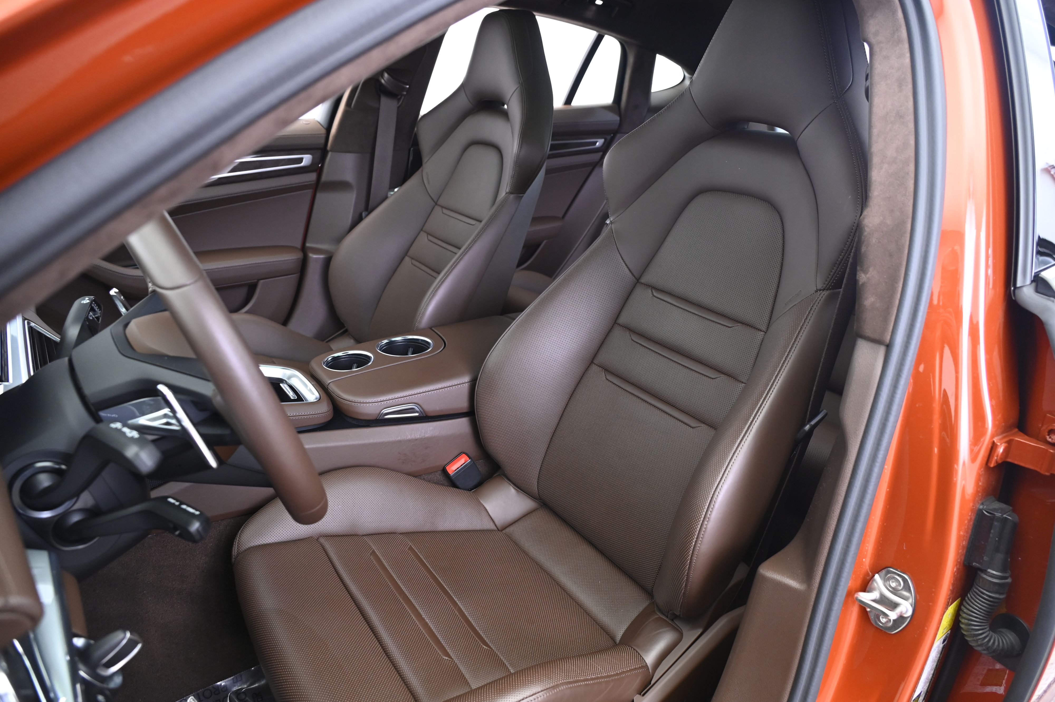 Thumbnail: 2023 Porsche Panamera - 5