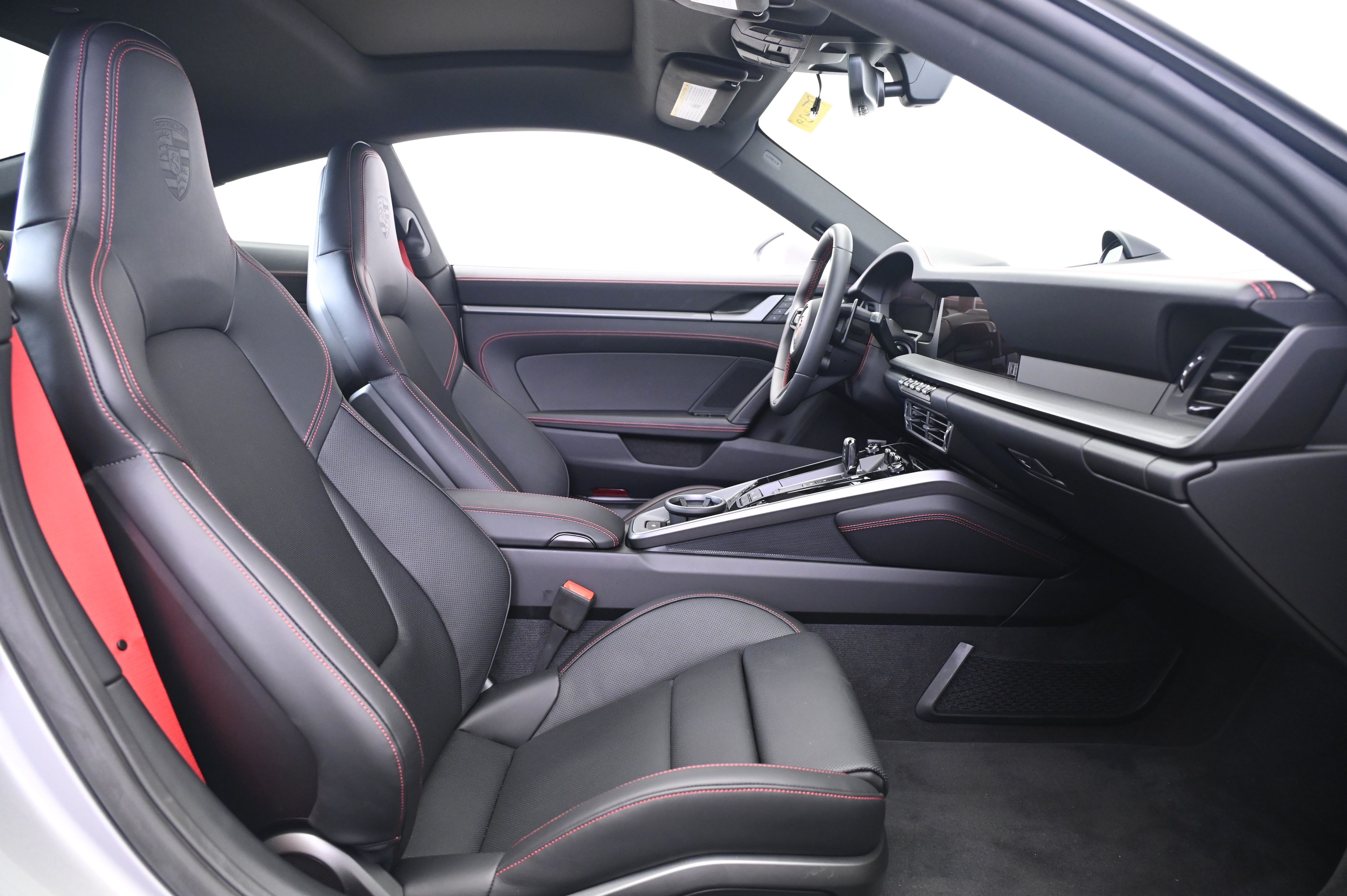 Thumbnail: 2025 Porsche 911 - 19