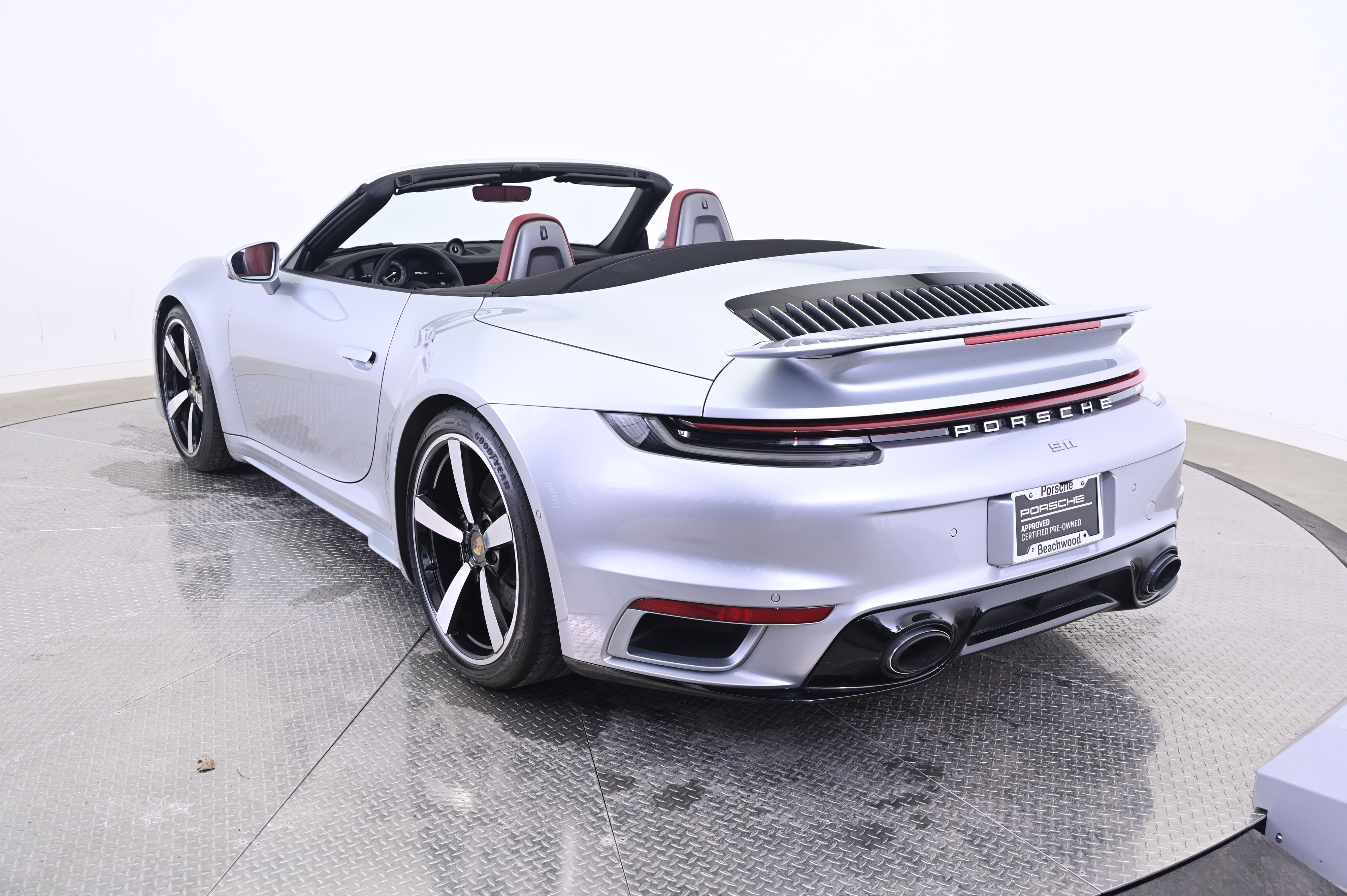 Thumbnail: 2022 Porsche 911 - 3