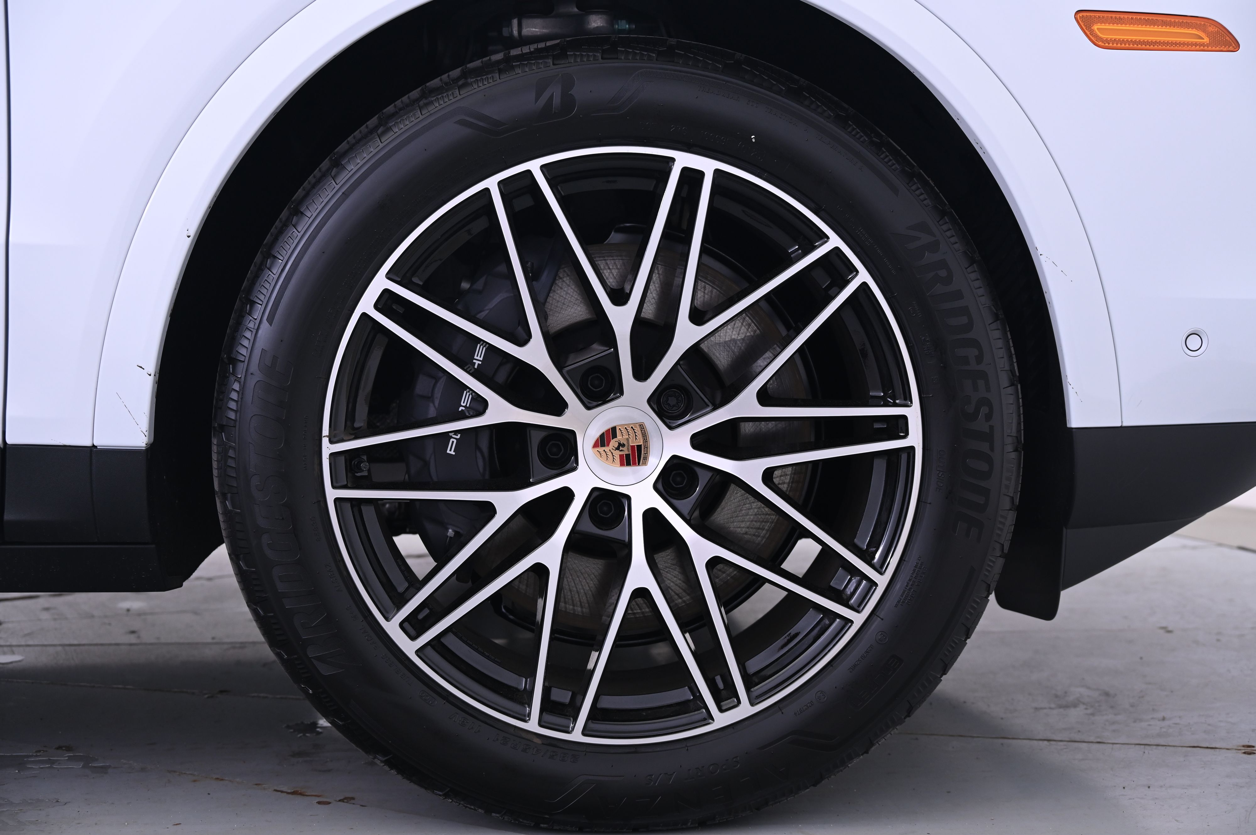 Thumbnail: 2025 Porsche Cayenne - 18