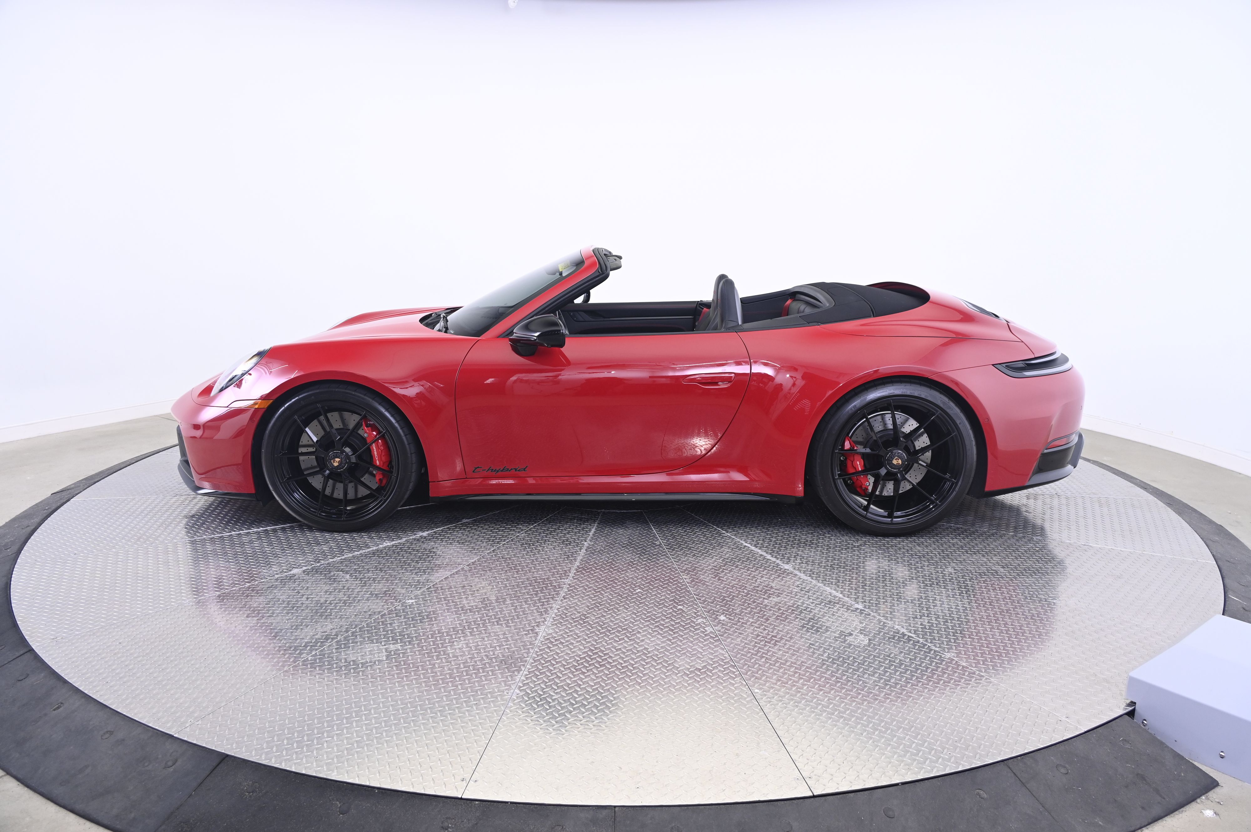 Thumbnail: 2025 Porsche 911 - 2