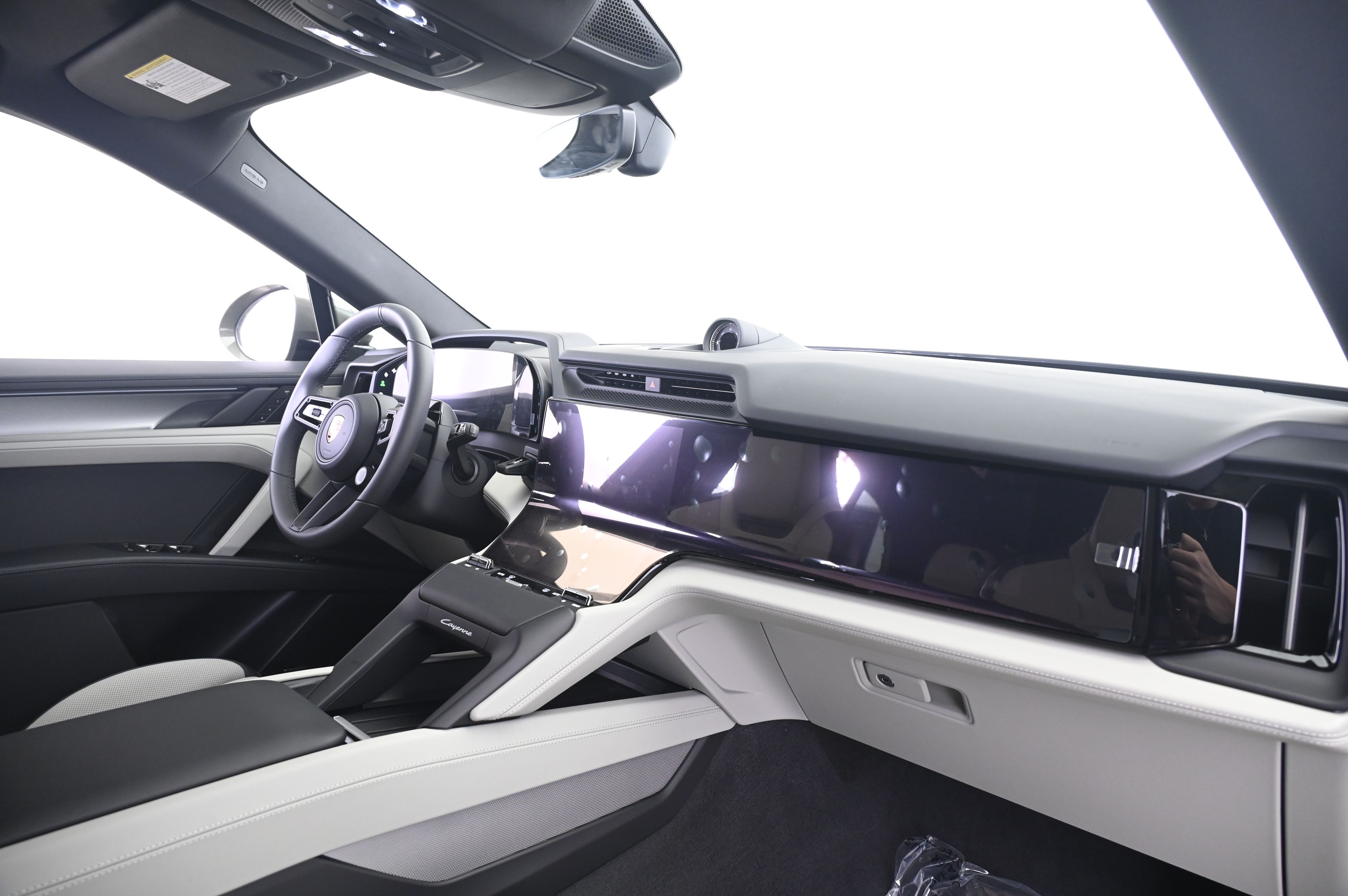 Thumbnail: 2026 Porsche Cayenne - 23