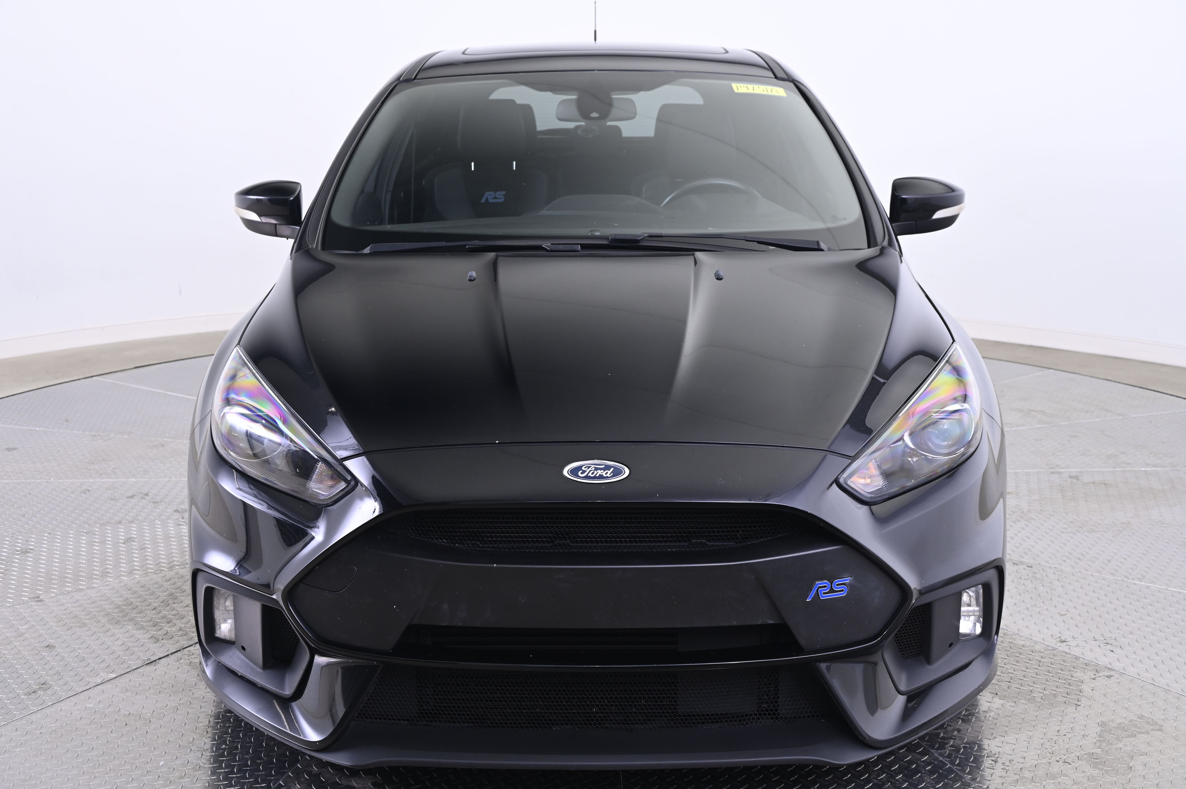 Thumbnail: 2016 Ford Focus - 10