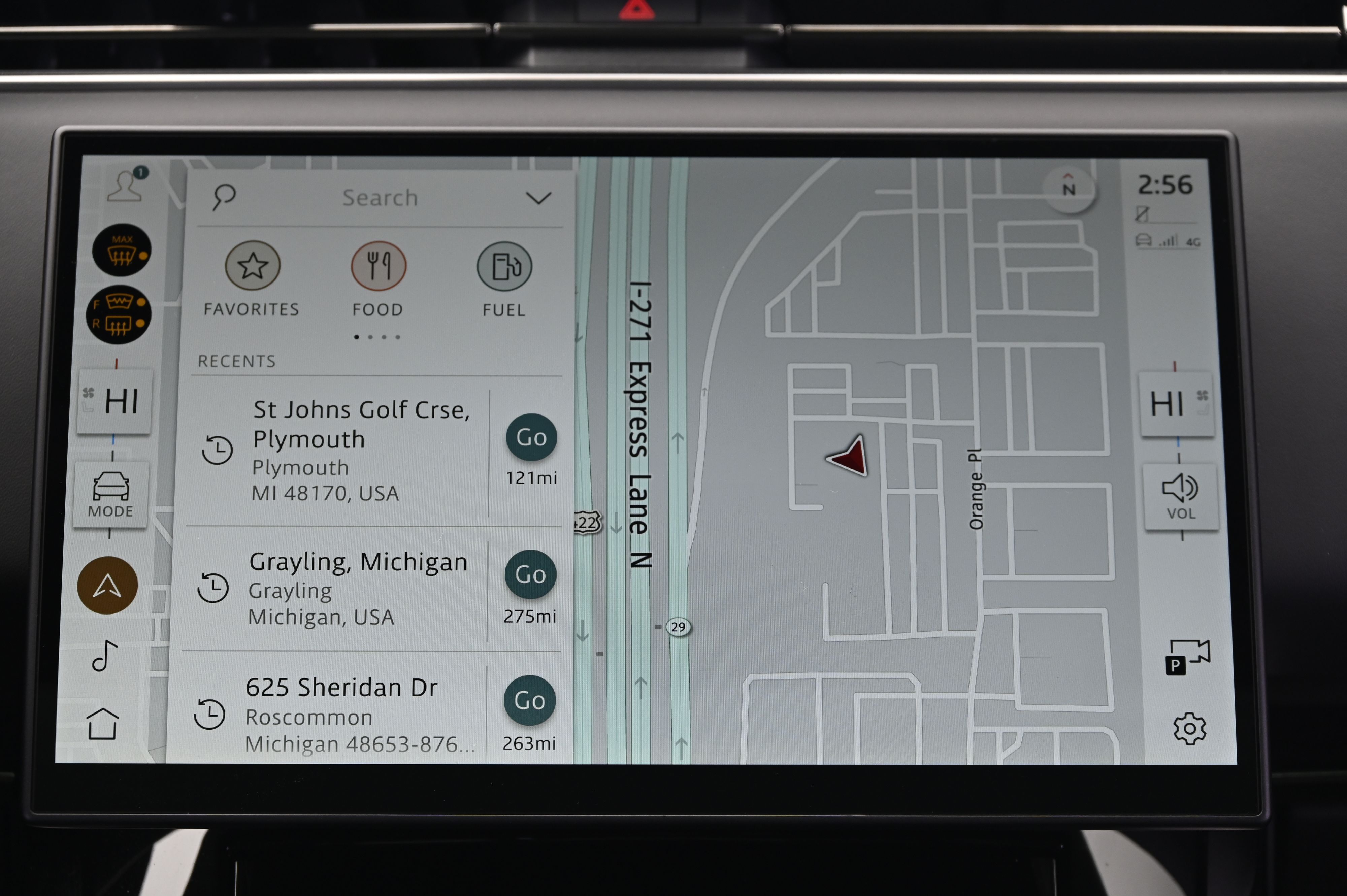 Thumbnail: 2024 Land Rover Range Rover Sport - 32