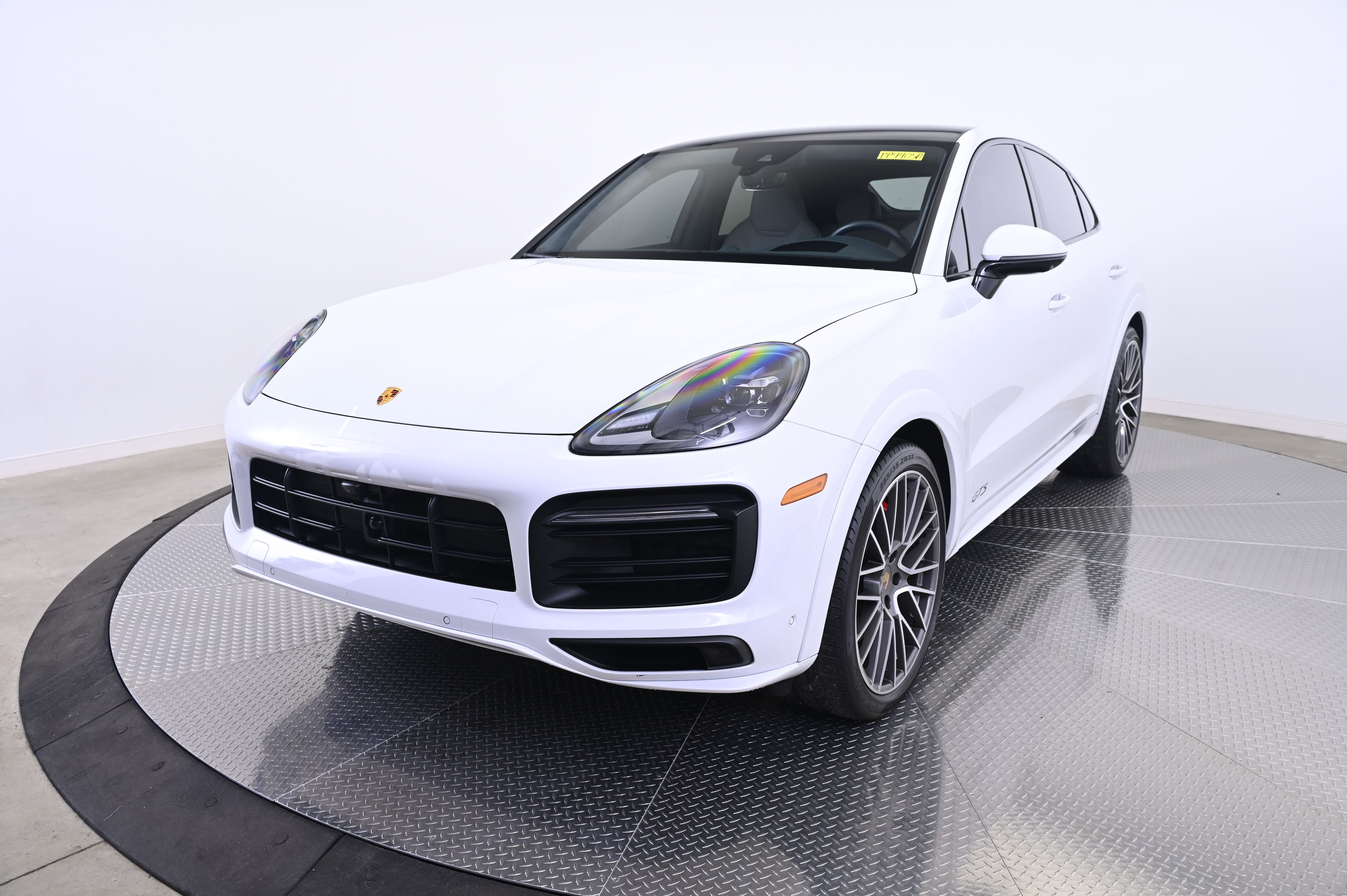 2022 Porsche Cayenne Coup GTS's photo