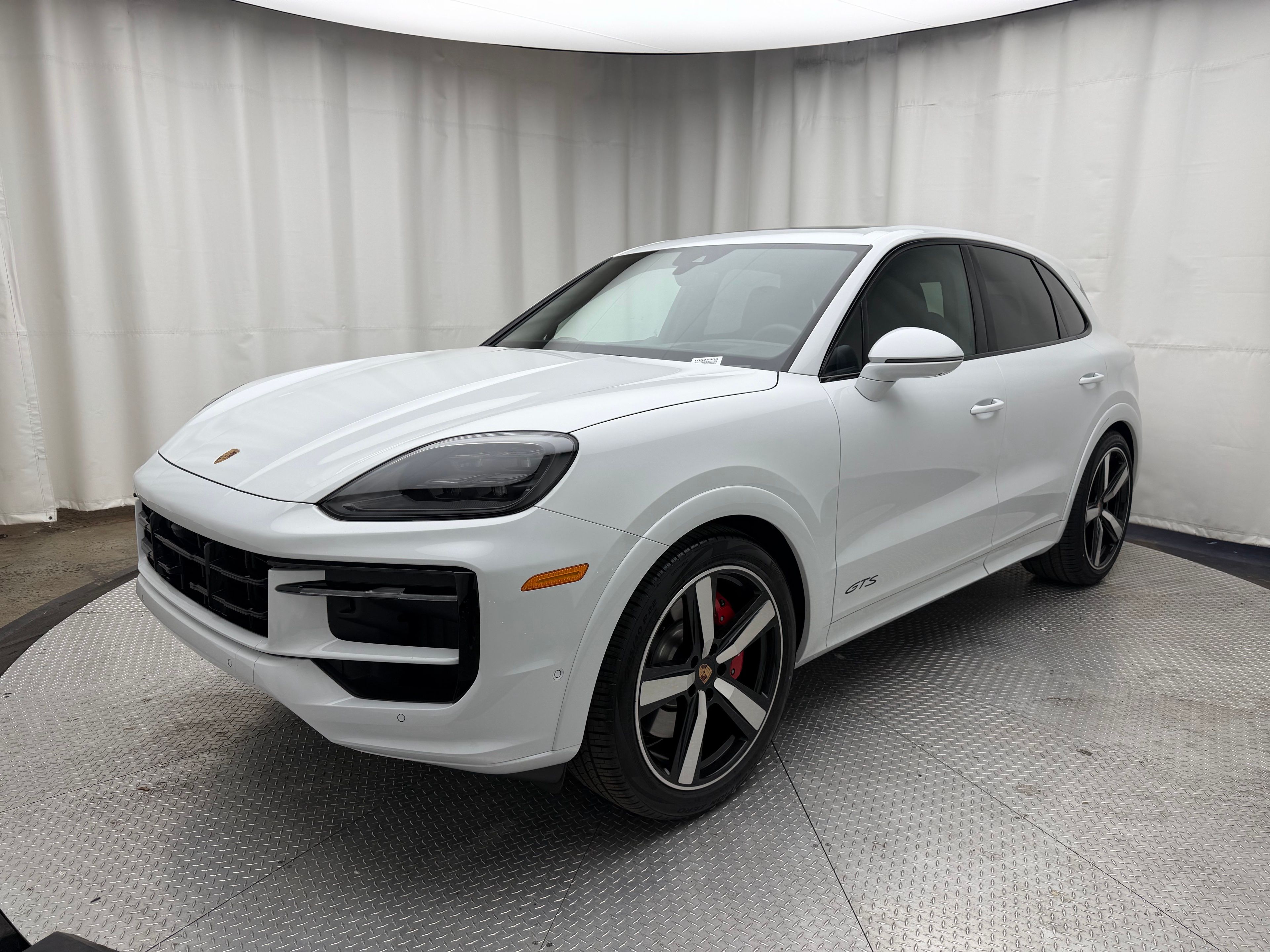 Thumbnail: 2026 Porsche Cayenne - 1