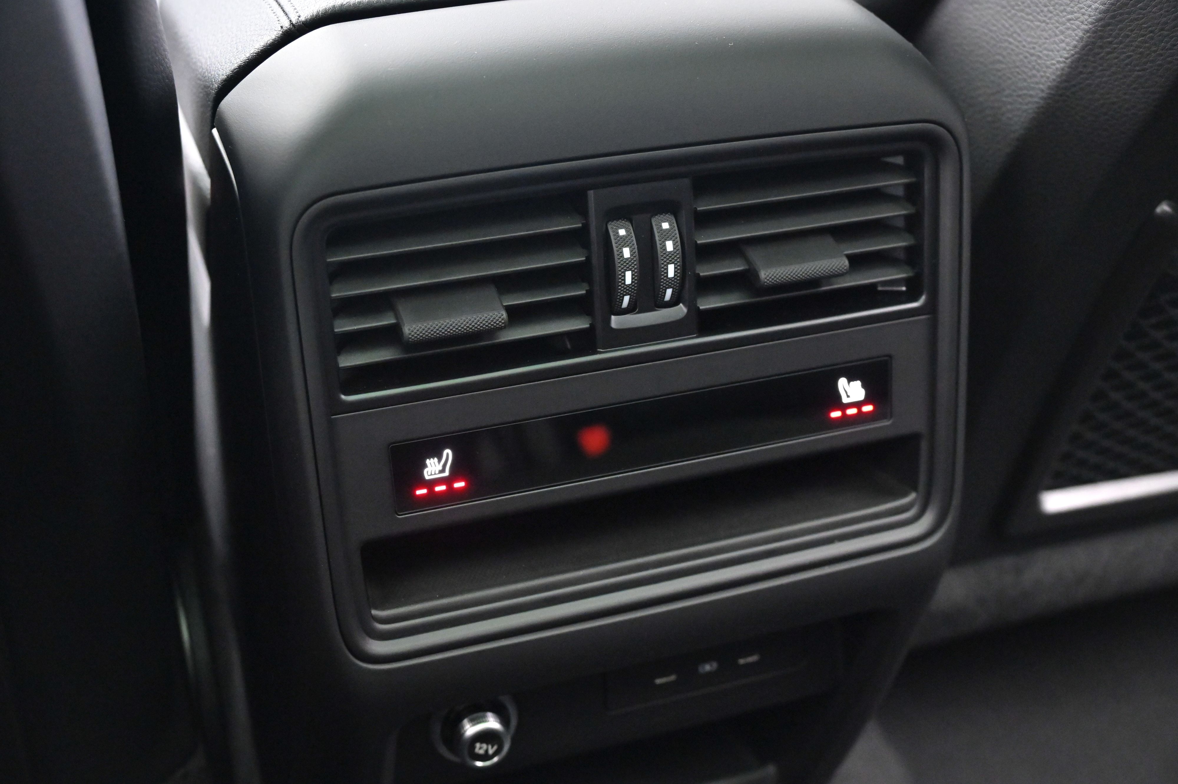 Thumbnail: 2025 Porsche Cayenne - 25