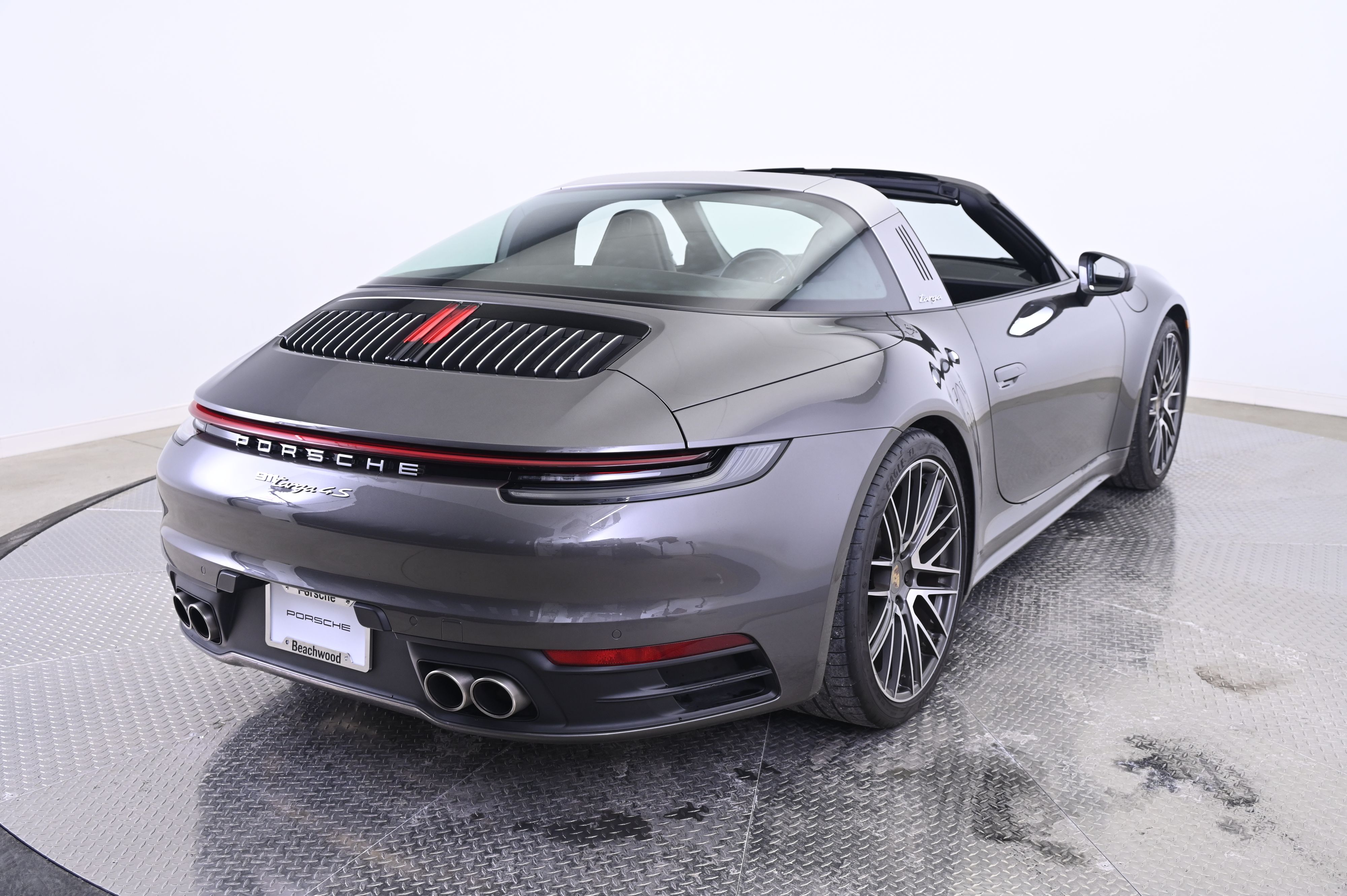 Thumbnail: 2022 Porsche 911 - 7