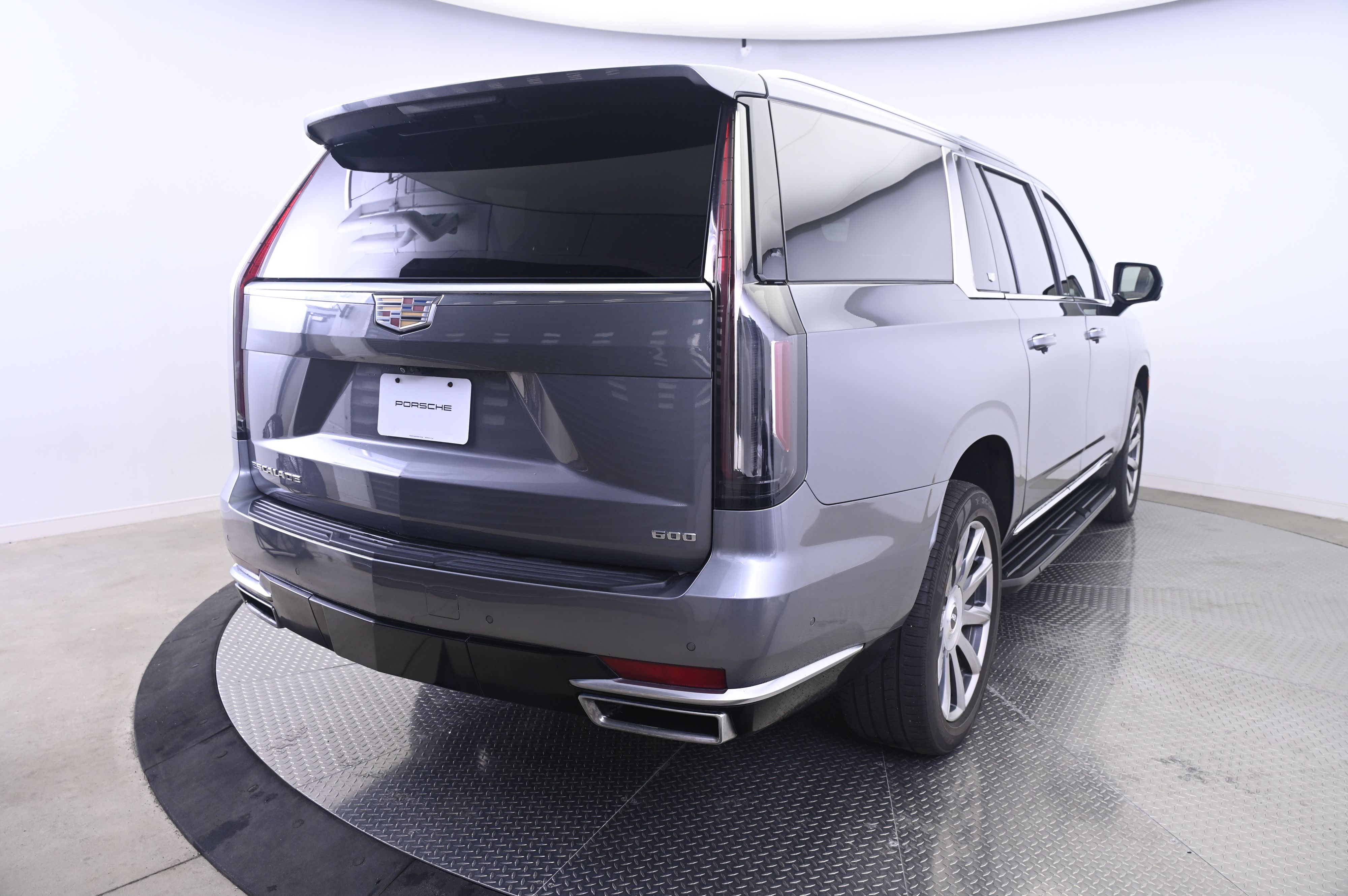 Thumbnail: 2022 Cadillac Escalade - 7