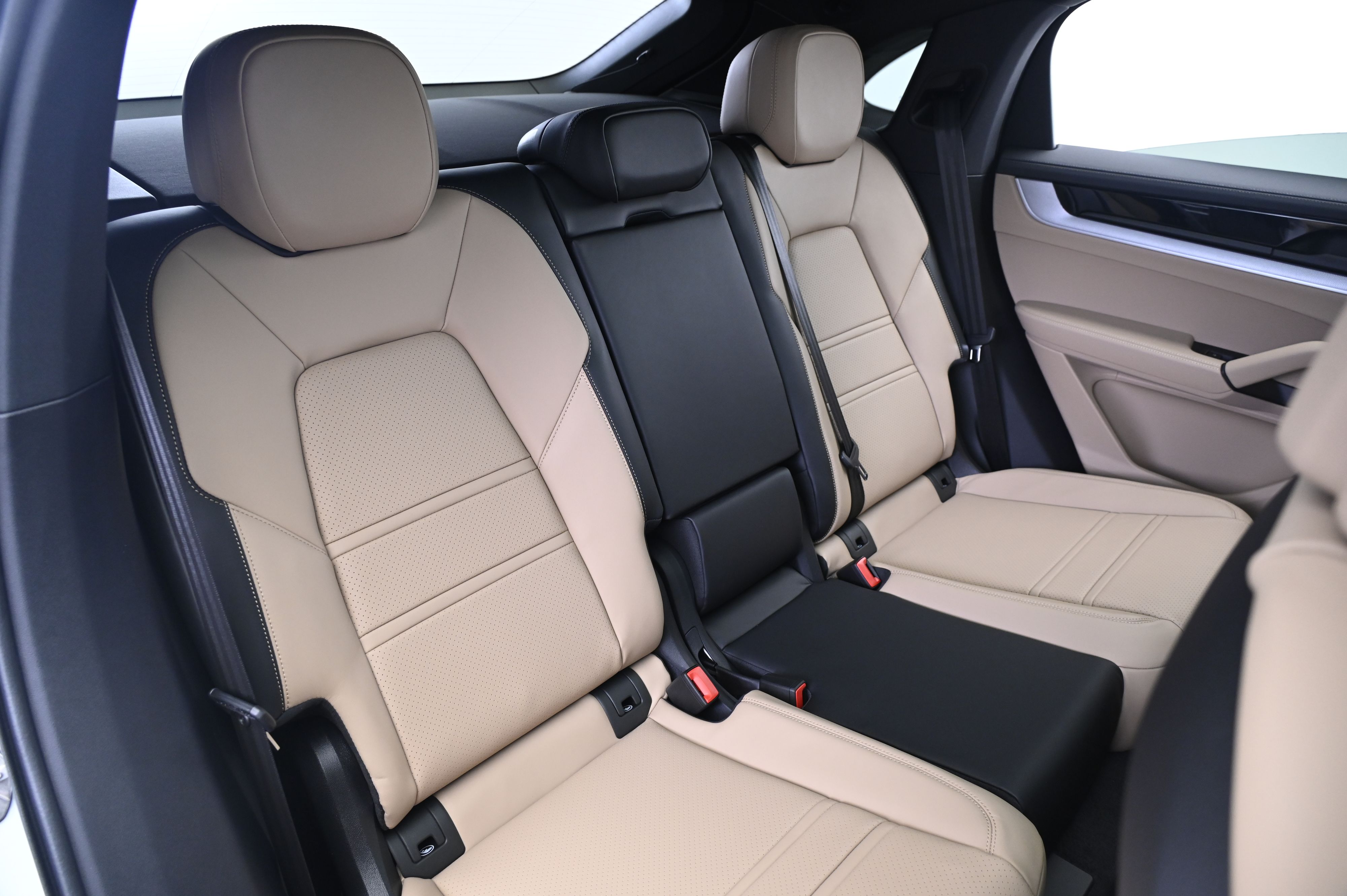 Thumbnail: 2026 Porsche  - 19