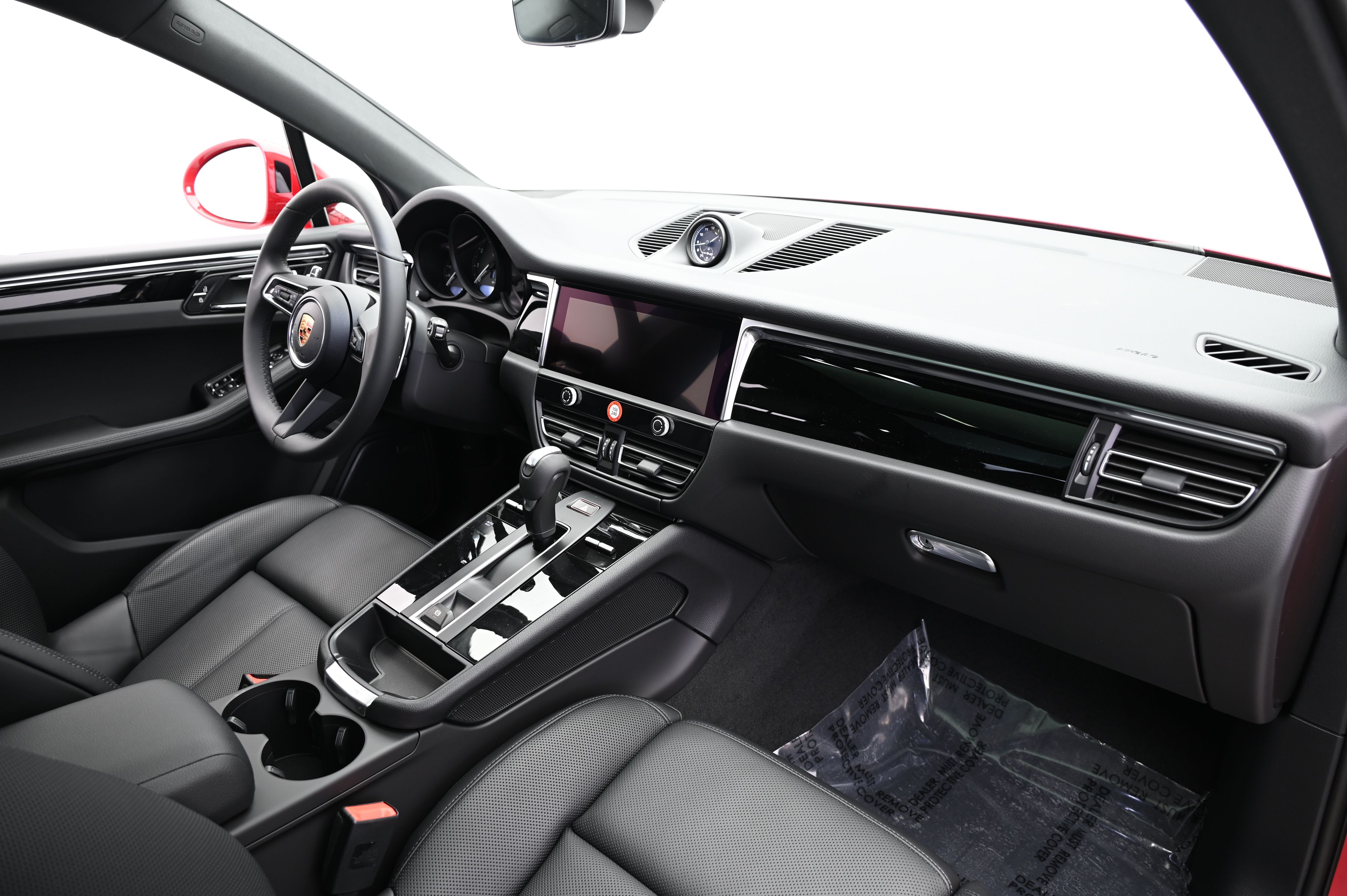 Thumbnail: 2025 Porsche Macan - 29