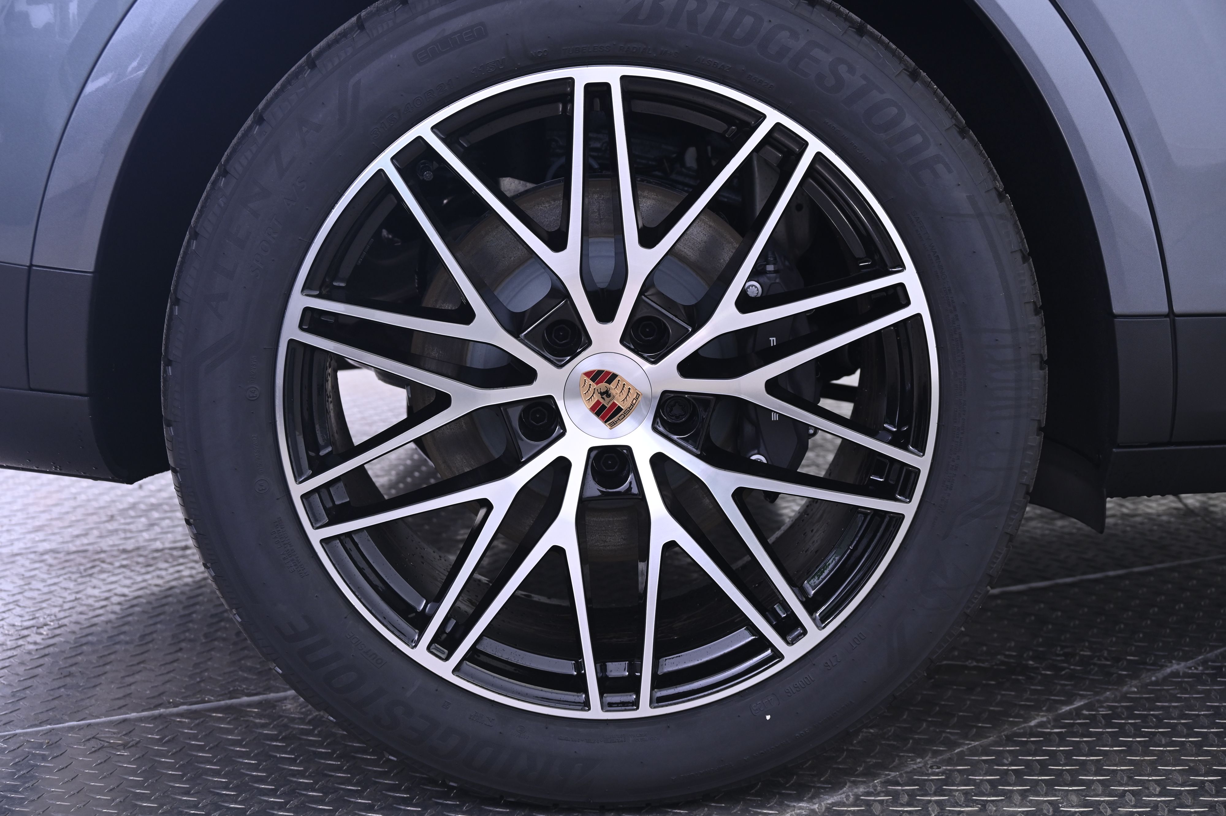 Thumbnail: 2026 Porsche Cayenne - 13