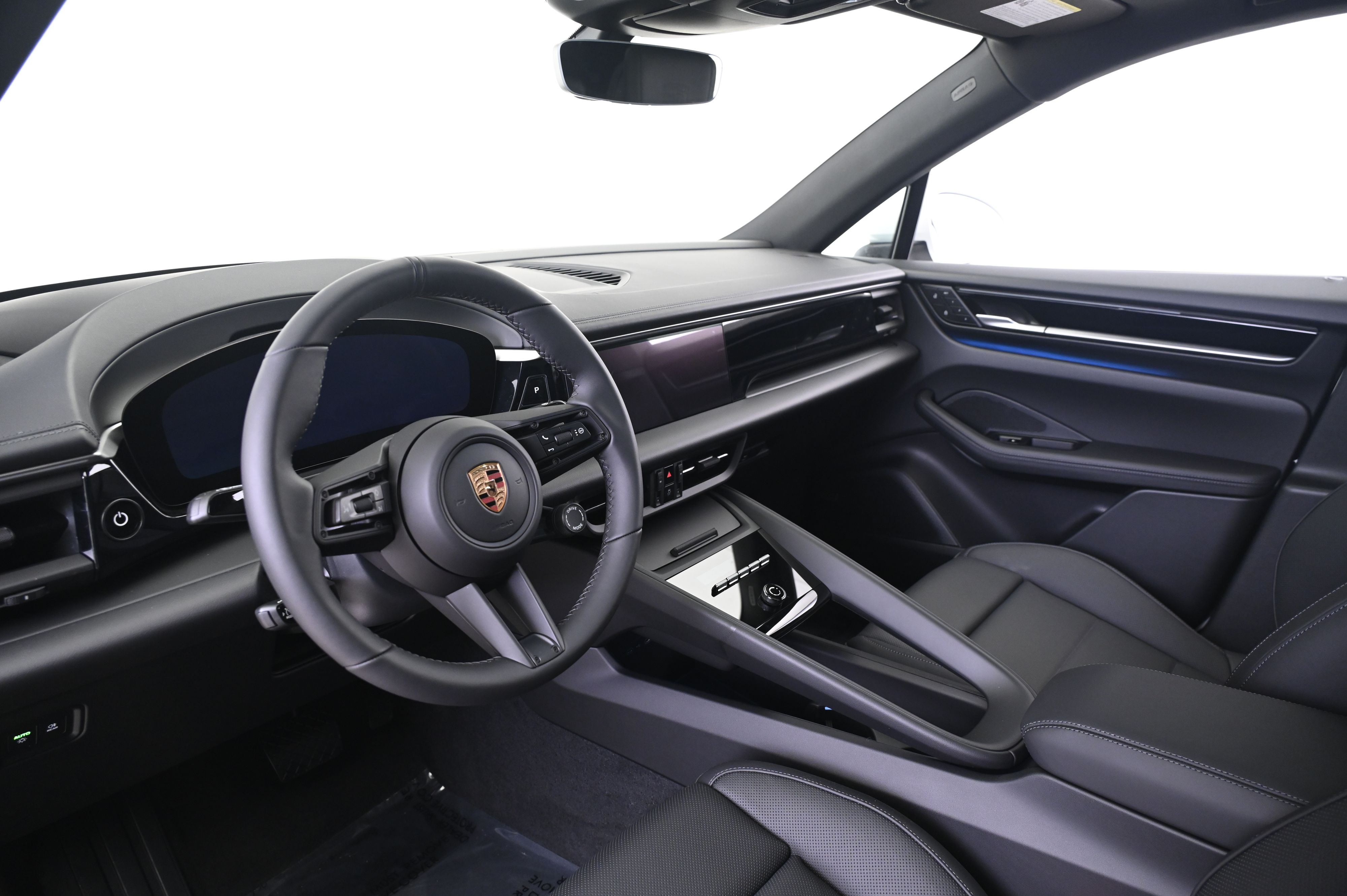 Thumbnail: 2025 Porsche Macan - 4