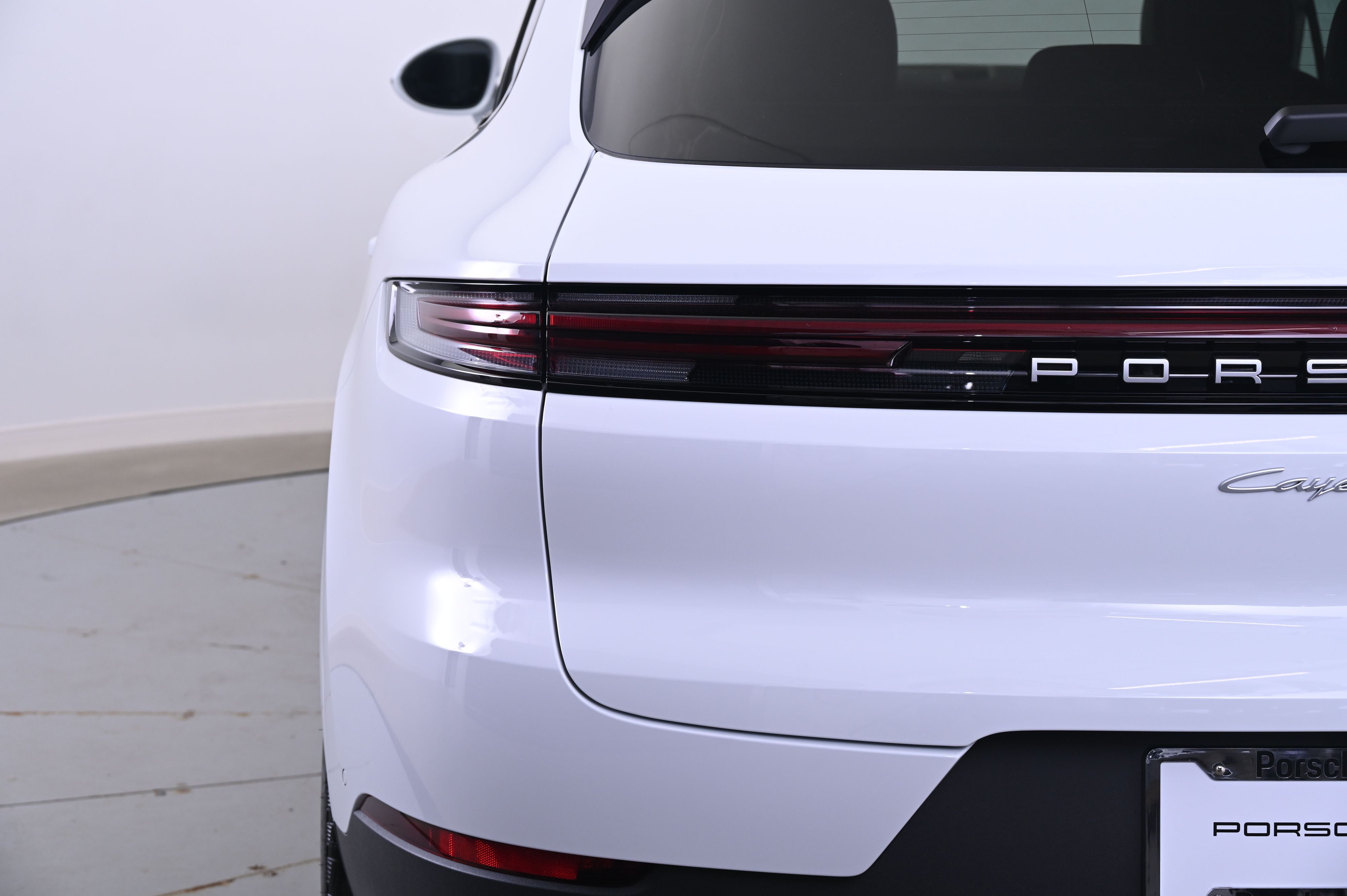 Thumbnail: 2025 Porsche Cayenne - 13
