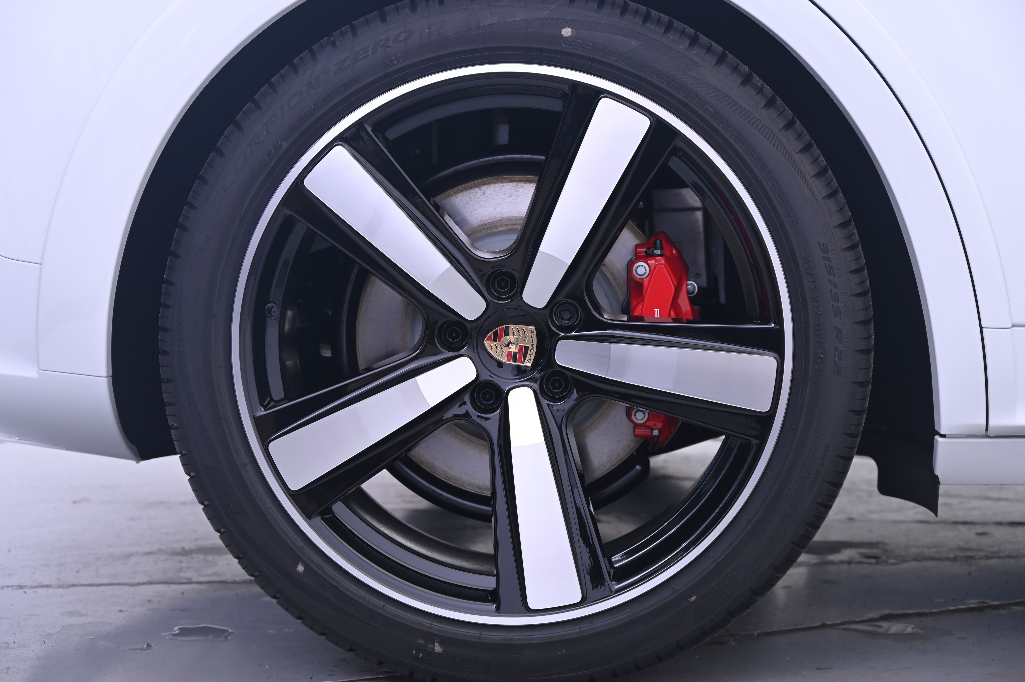 Thumbnail: 2026 Porsche Cayenne - 13