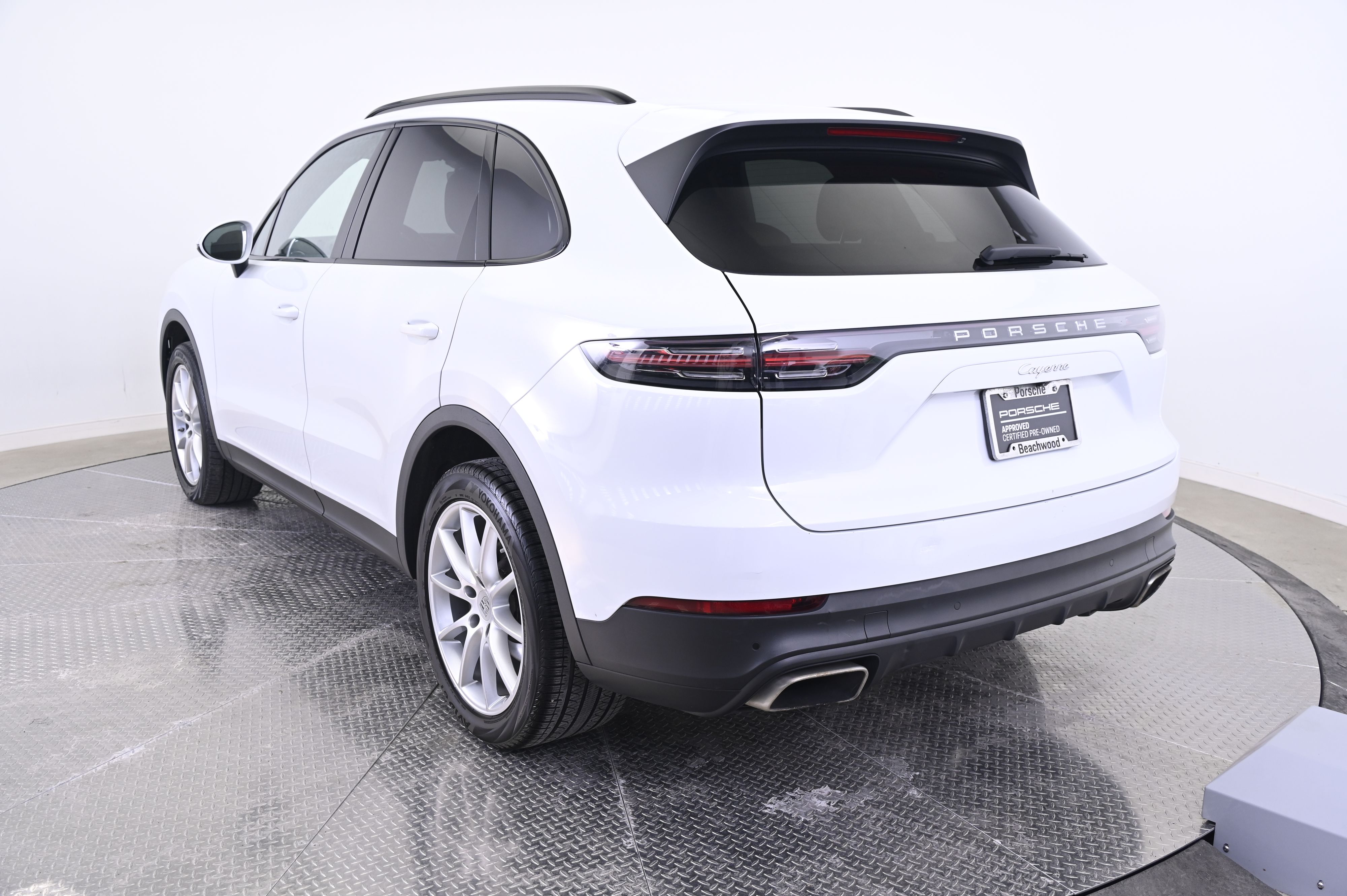Thumbnail: 2021 Porsche Cayenne - 3