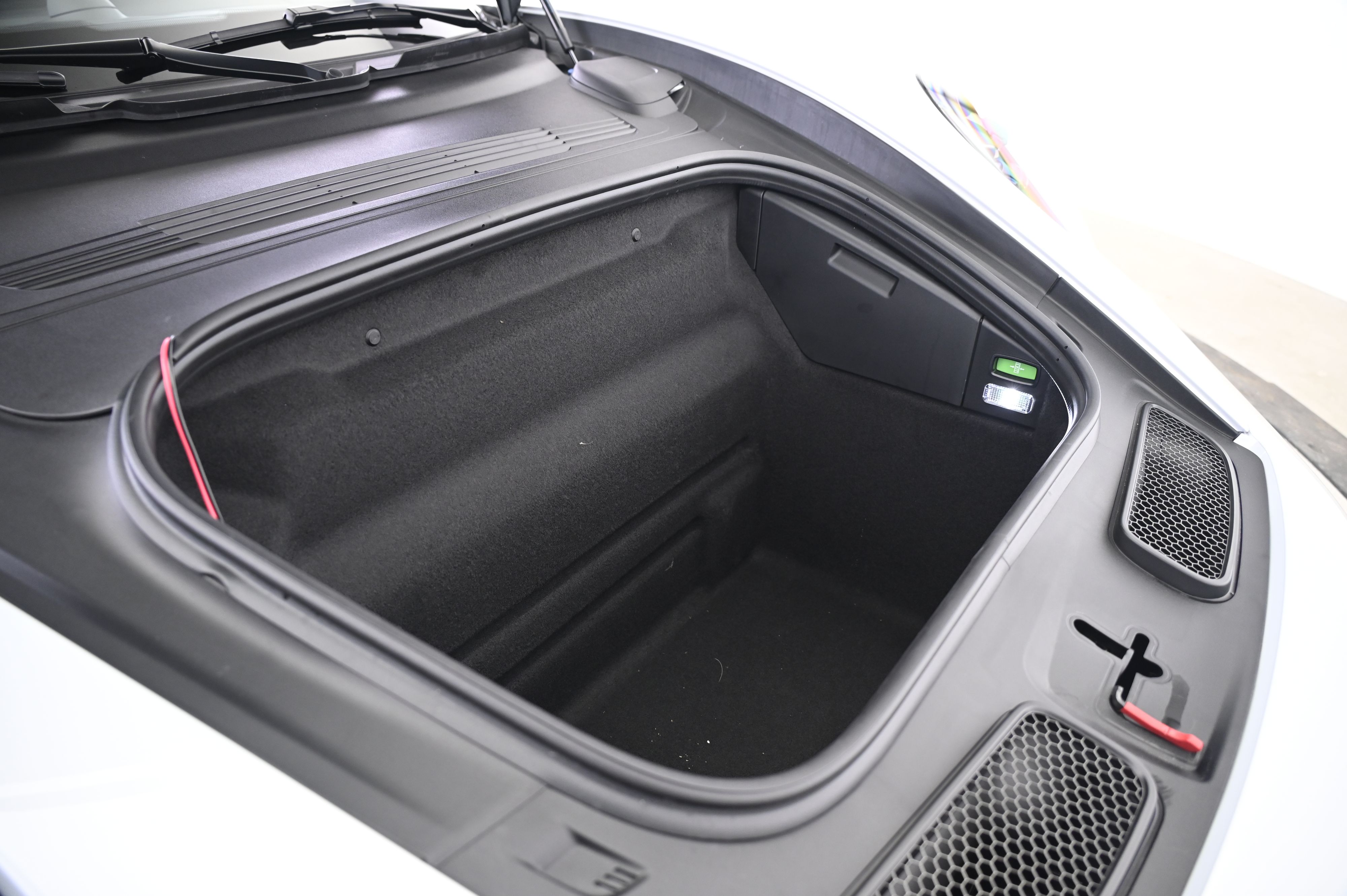 Thumbnail: 2025 Porsche 911 - 16