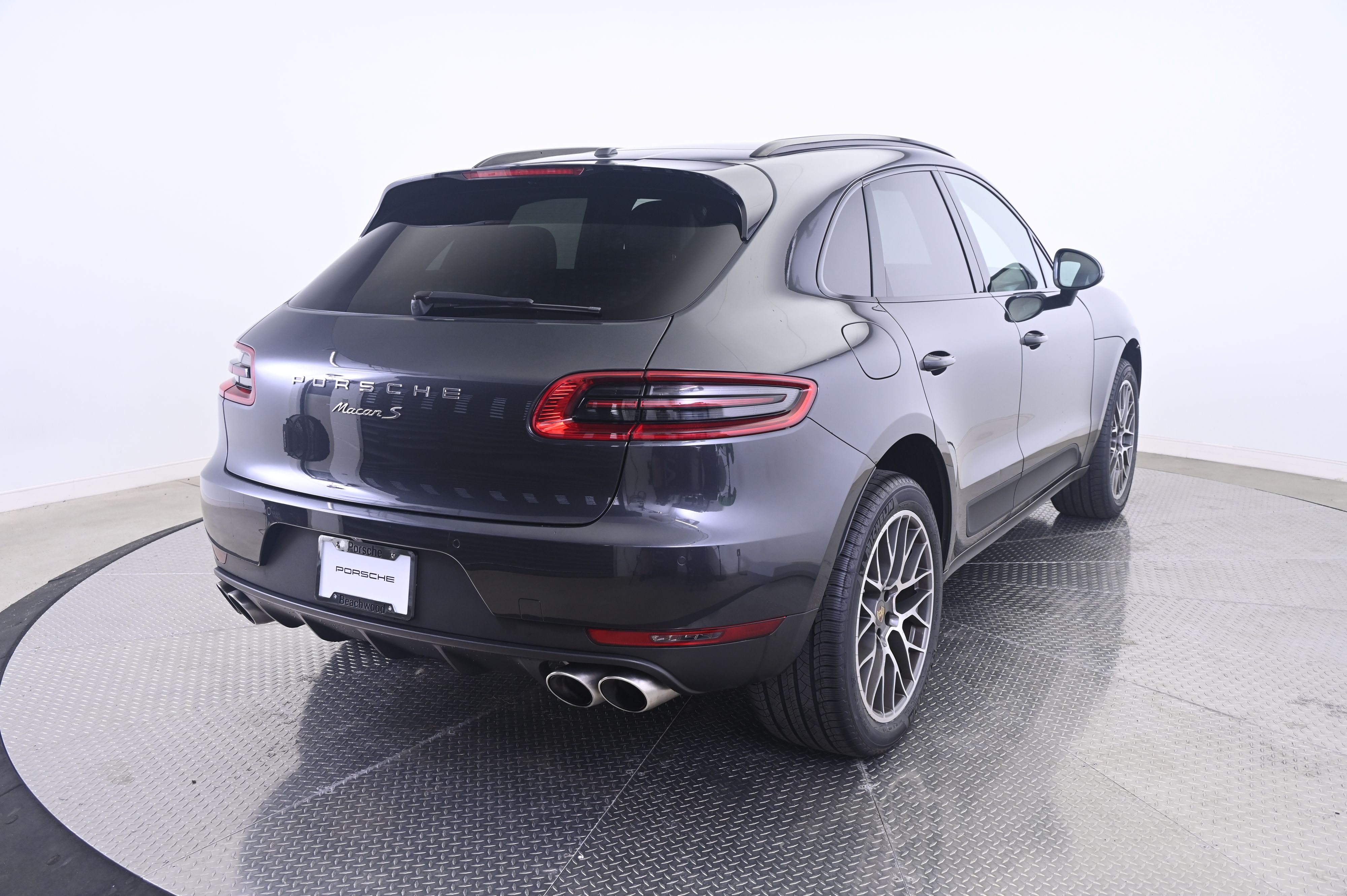 Thumbnail: 2018 Porsche Macan - 7