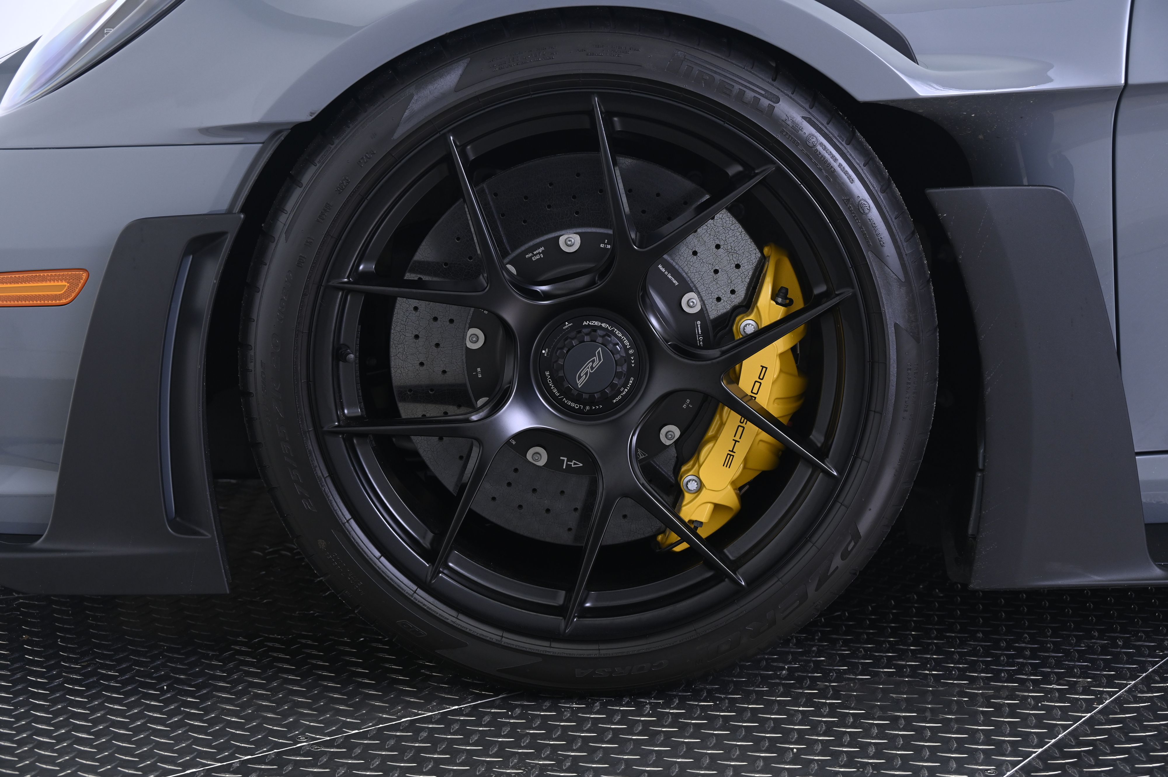 Thumbnail: 2024 Porsche 911 - 11